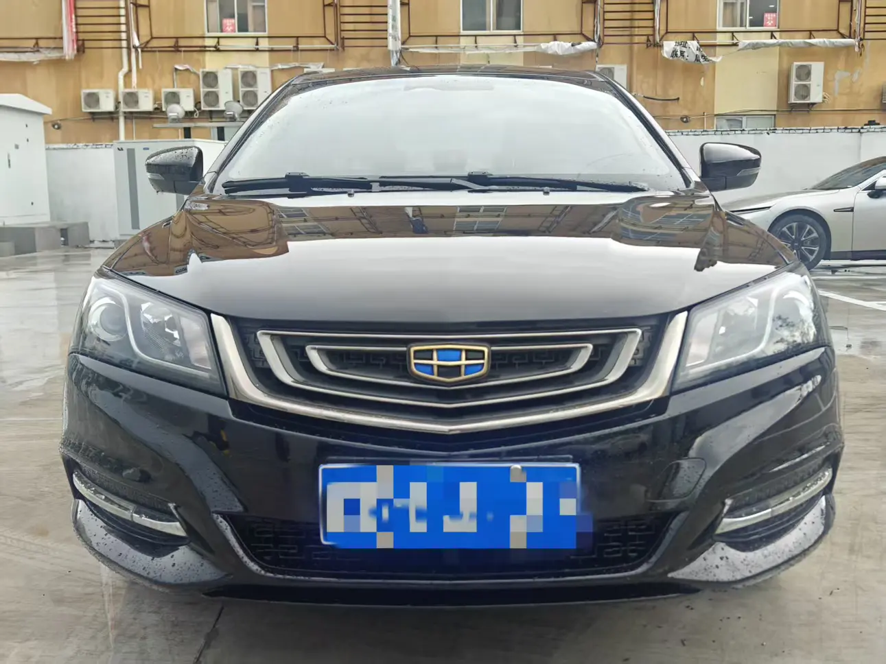 Geely Emgrand  из Китая
