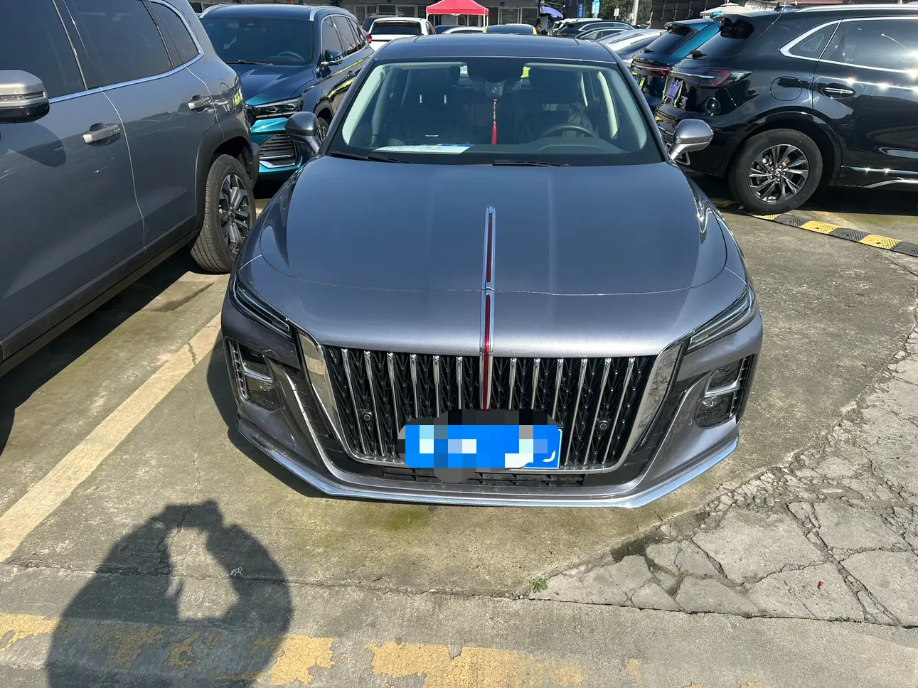 Hongqi H5  из Китая