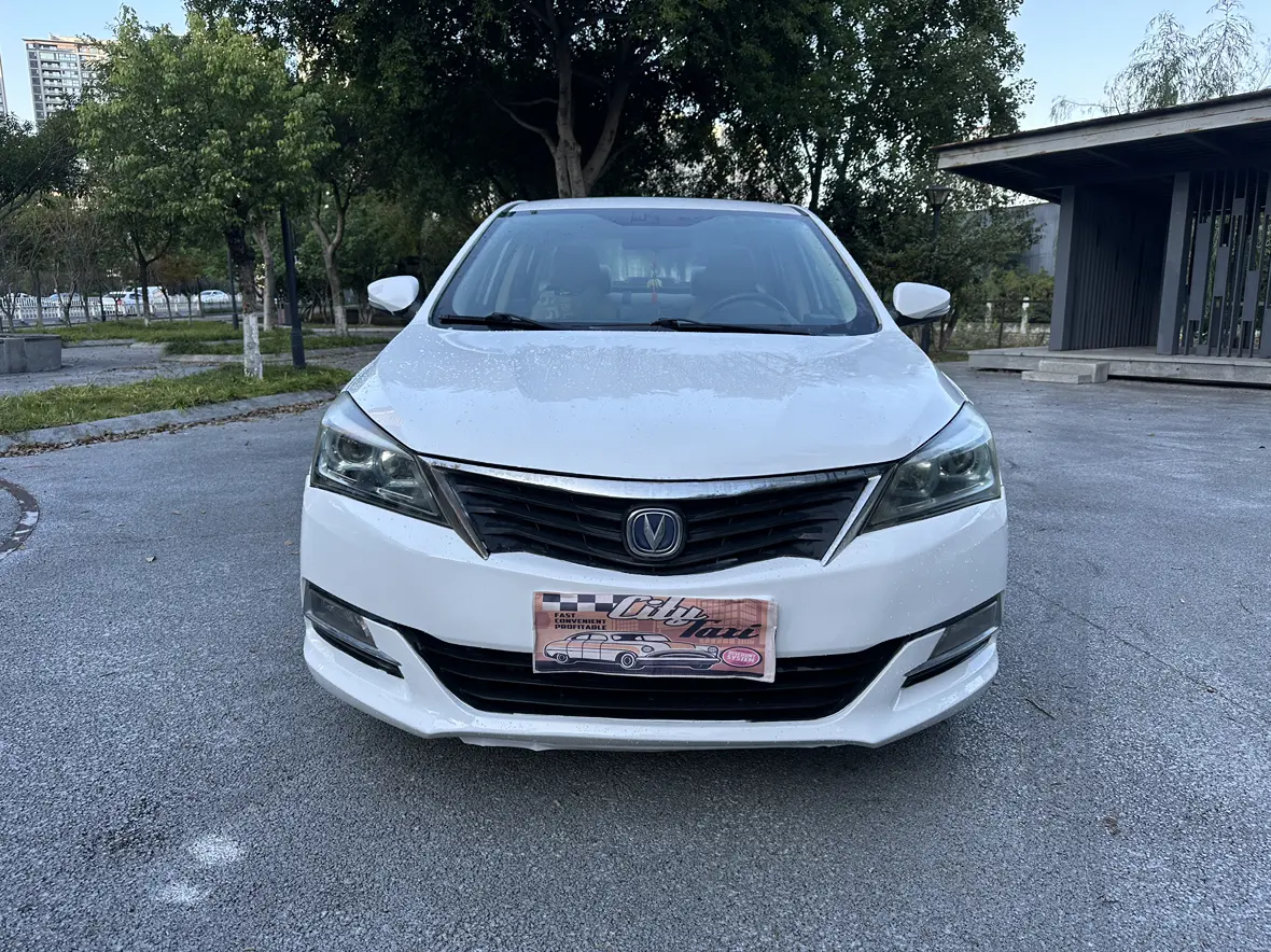 Changan Yuexiang V7  из Китая