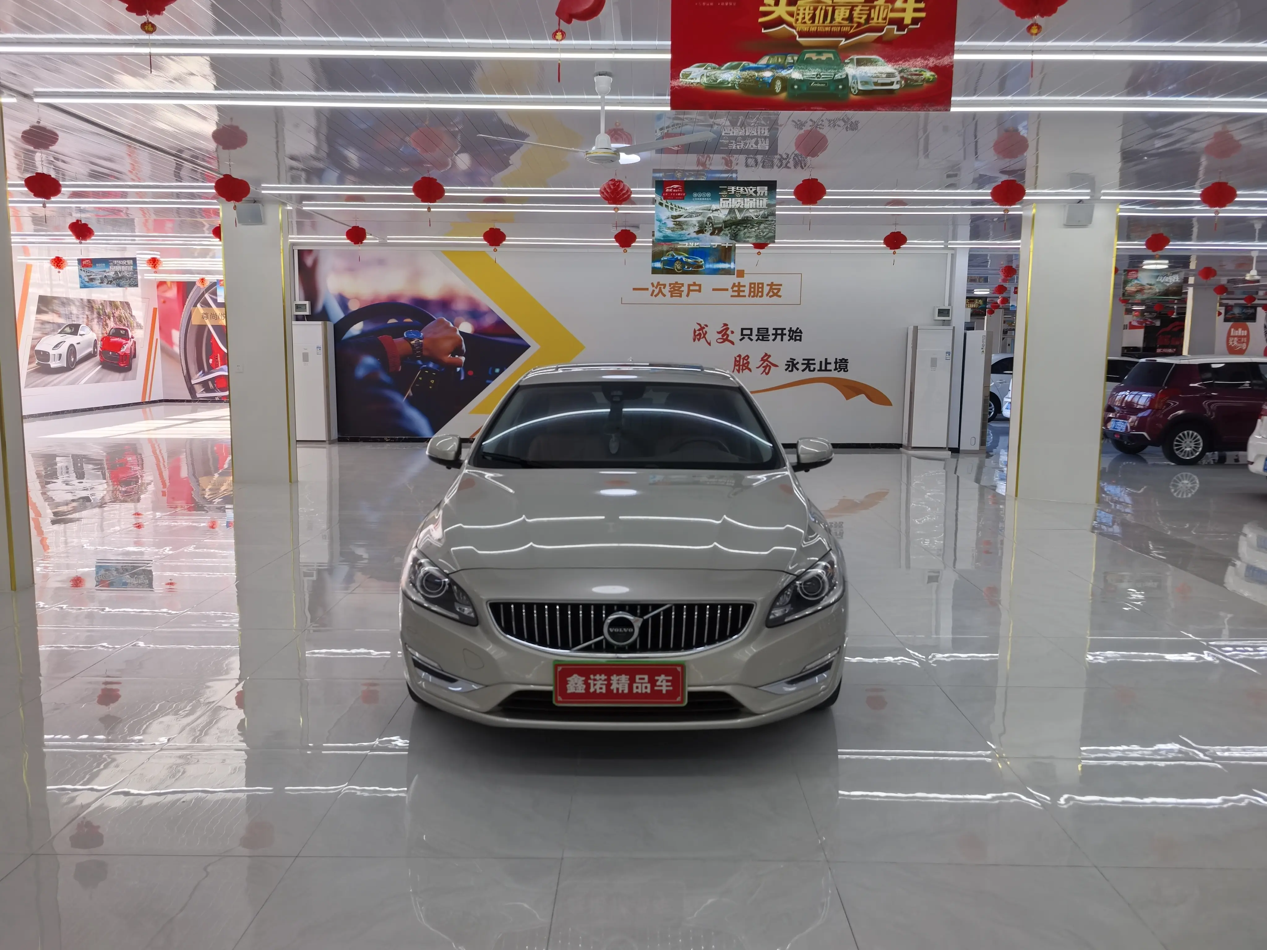 Volvo S60  из Китая