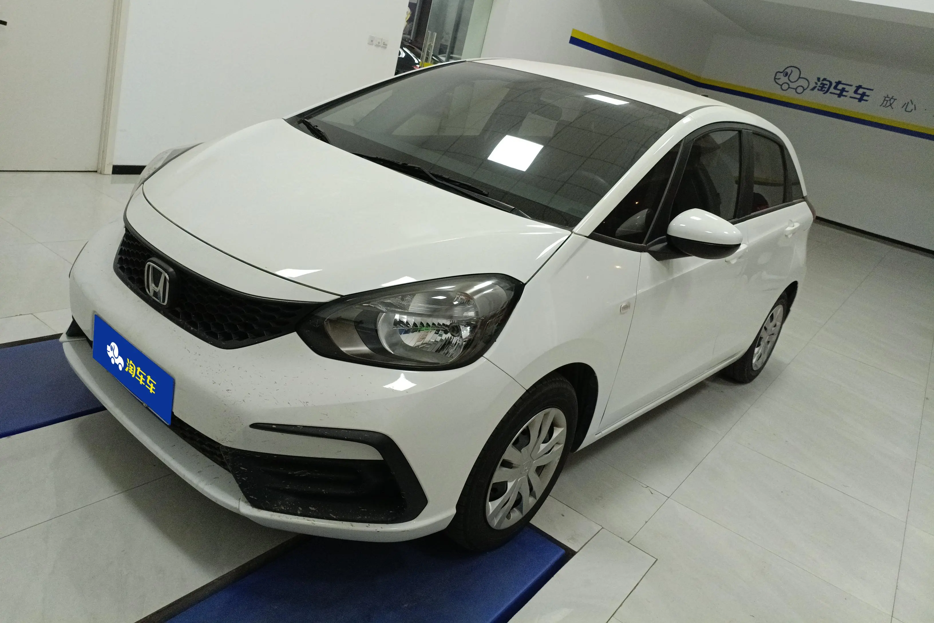 Honda Fit  из Китая