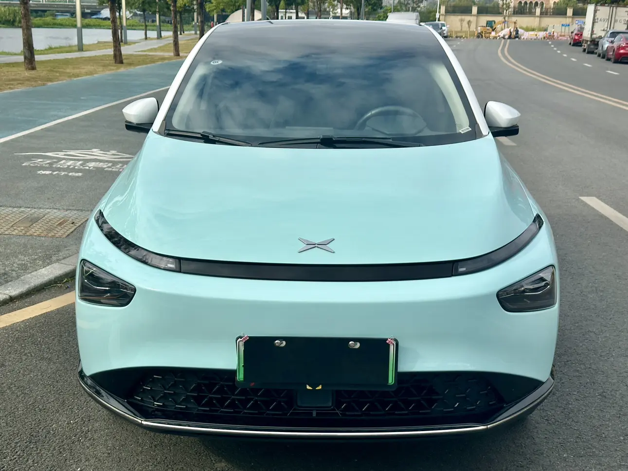 Xpeng G3  из Китая