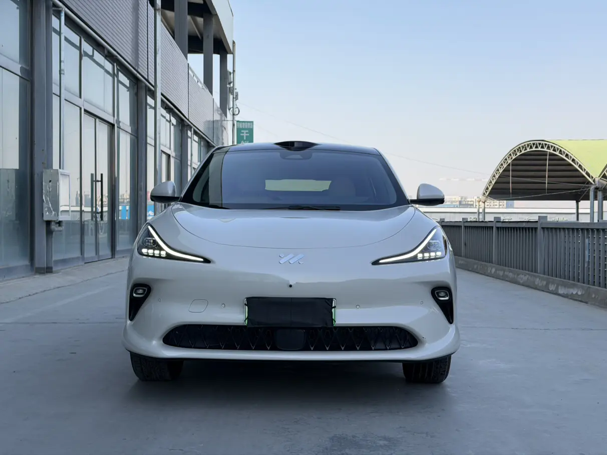 Zhiji LS6  из Китая