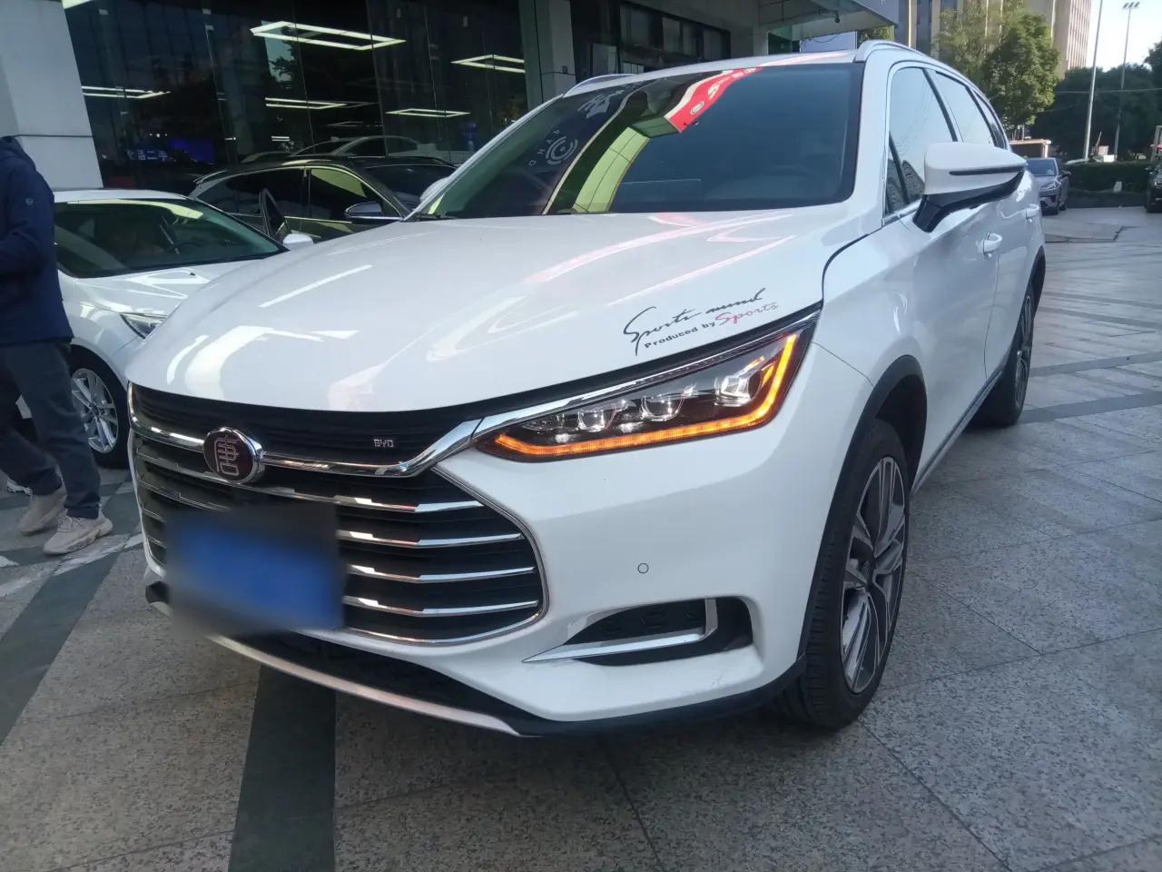 BYD Tang  из Китая