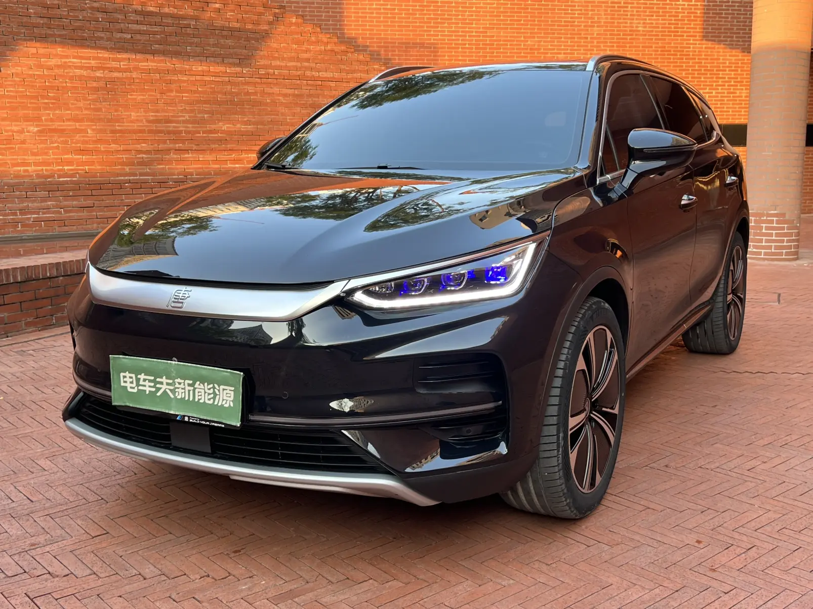 BYD Tang EV  из Китая