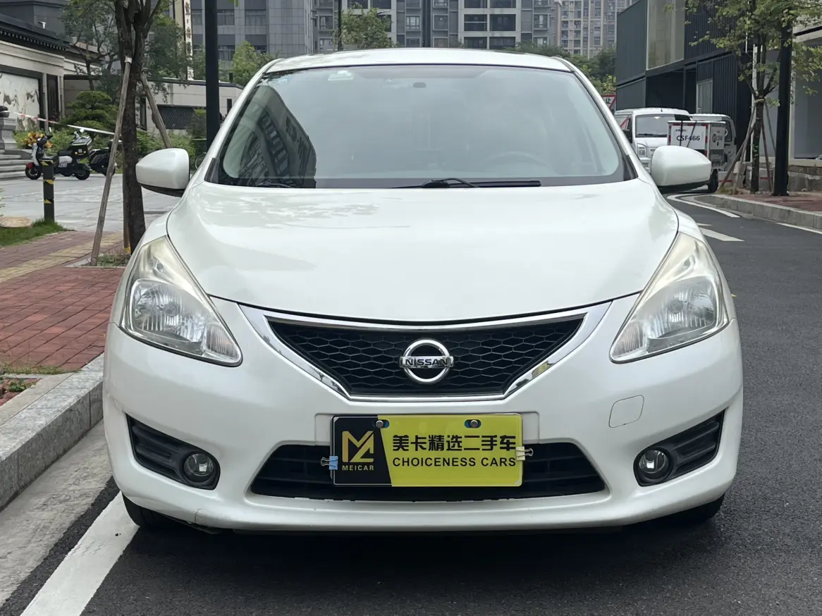 Nissan Tiida  из Китая