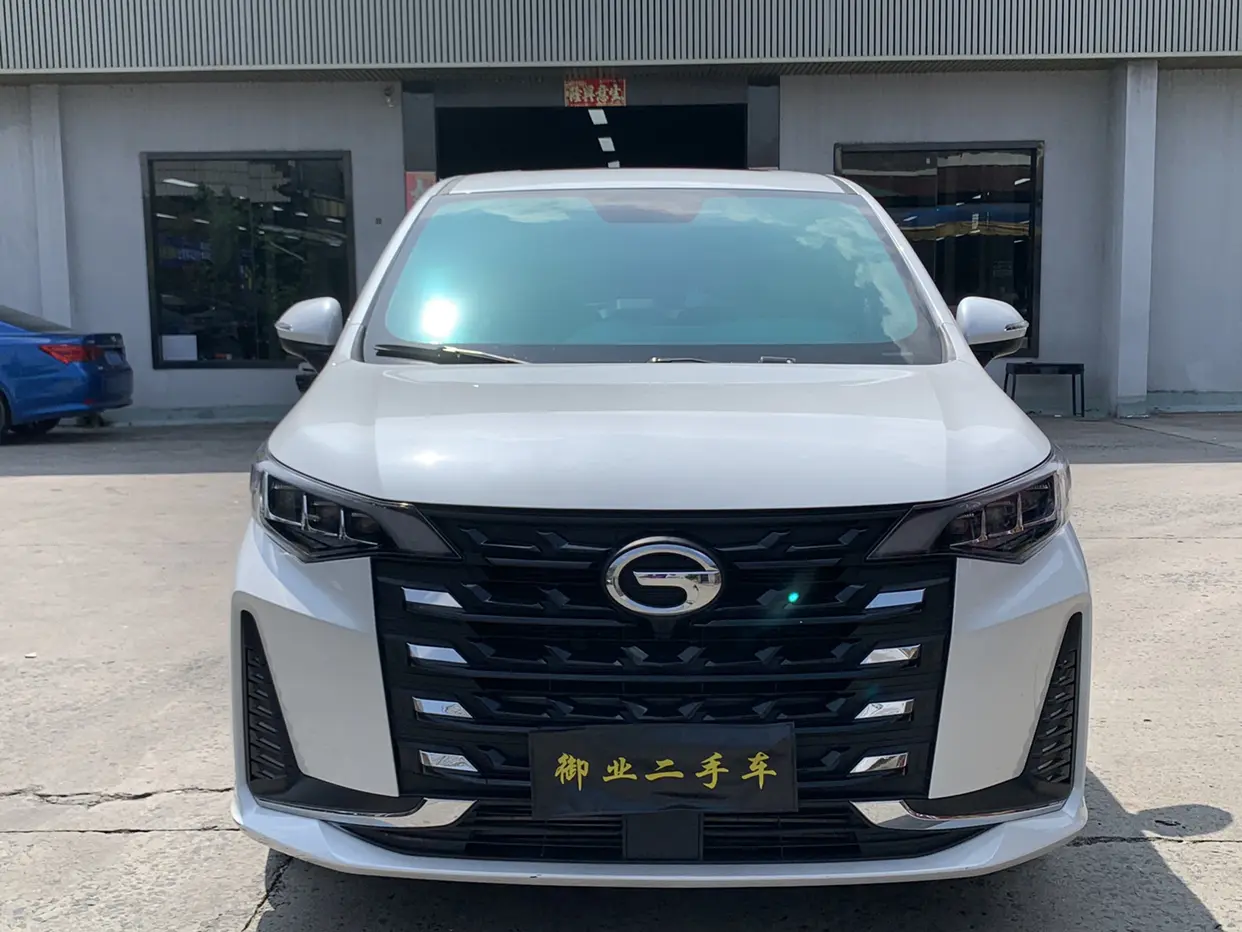 GAC Trumpchi M6  из Китая