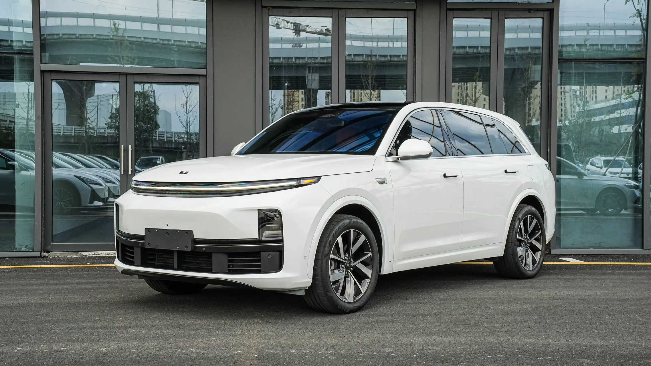 Li L7 (Ideal L7)  из Китая