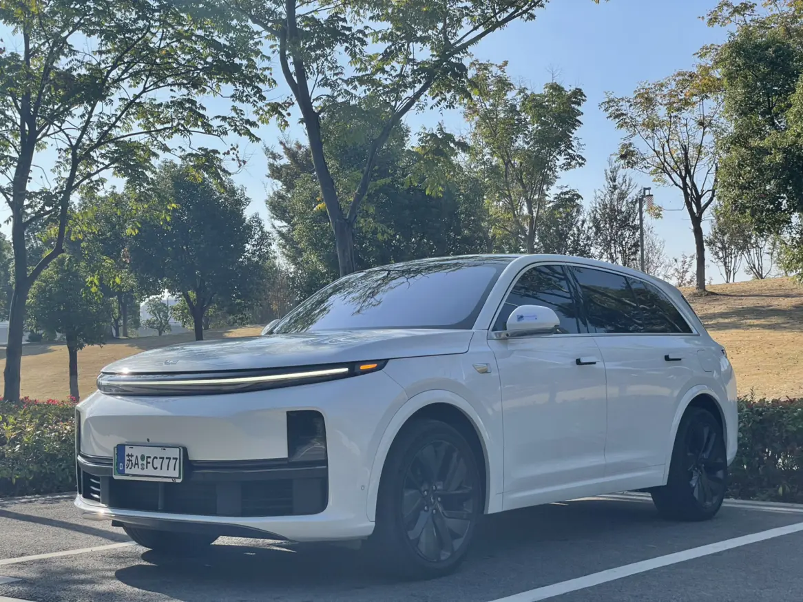 Li L7 (Ideal L7)  из Китая