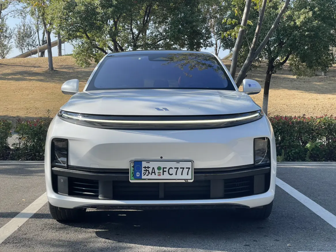 Li L7 (Ideal L7)  из Китая