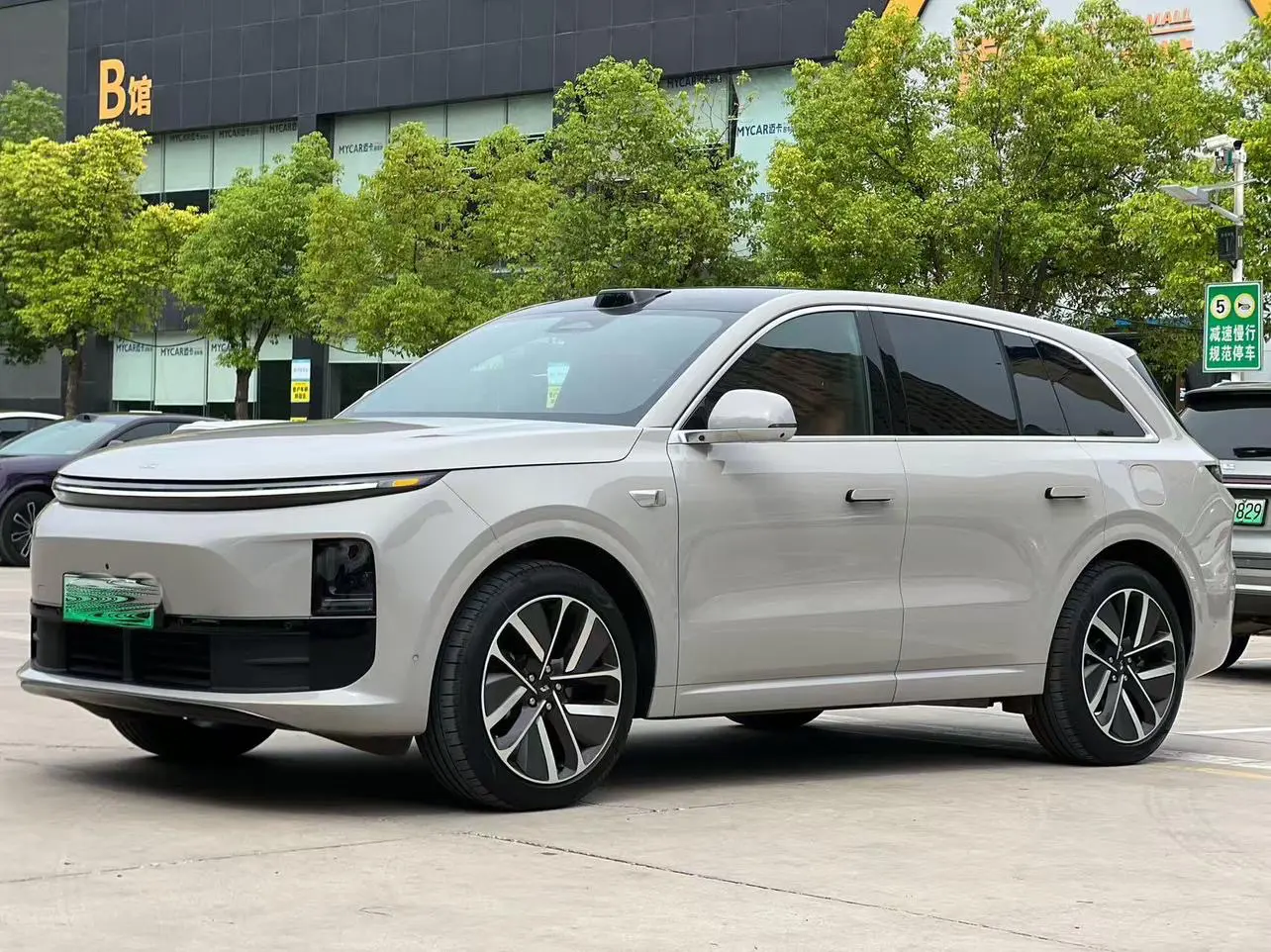 Li L6 (Ideal L6)  из Китая