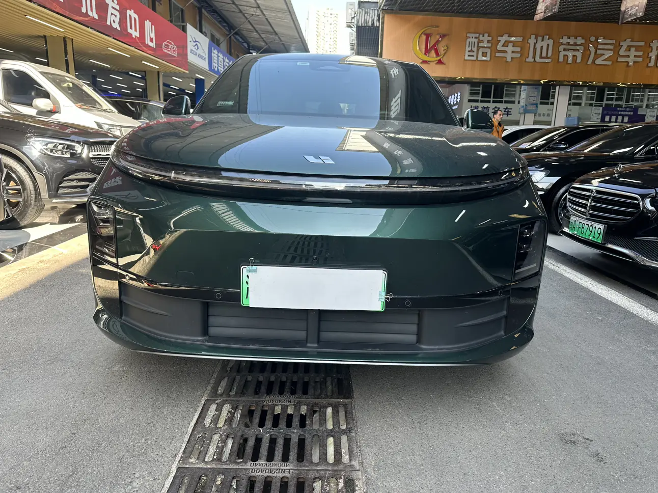 Li L6 (Ideal L6)  из Китая