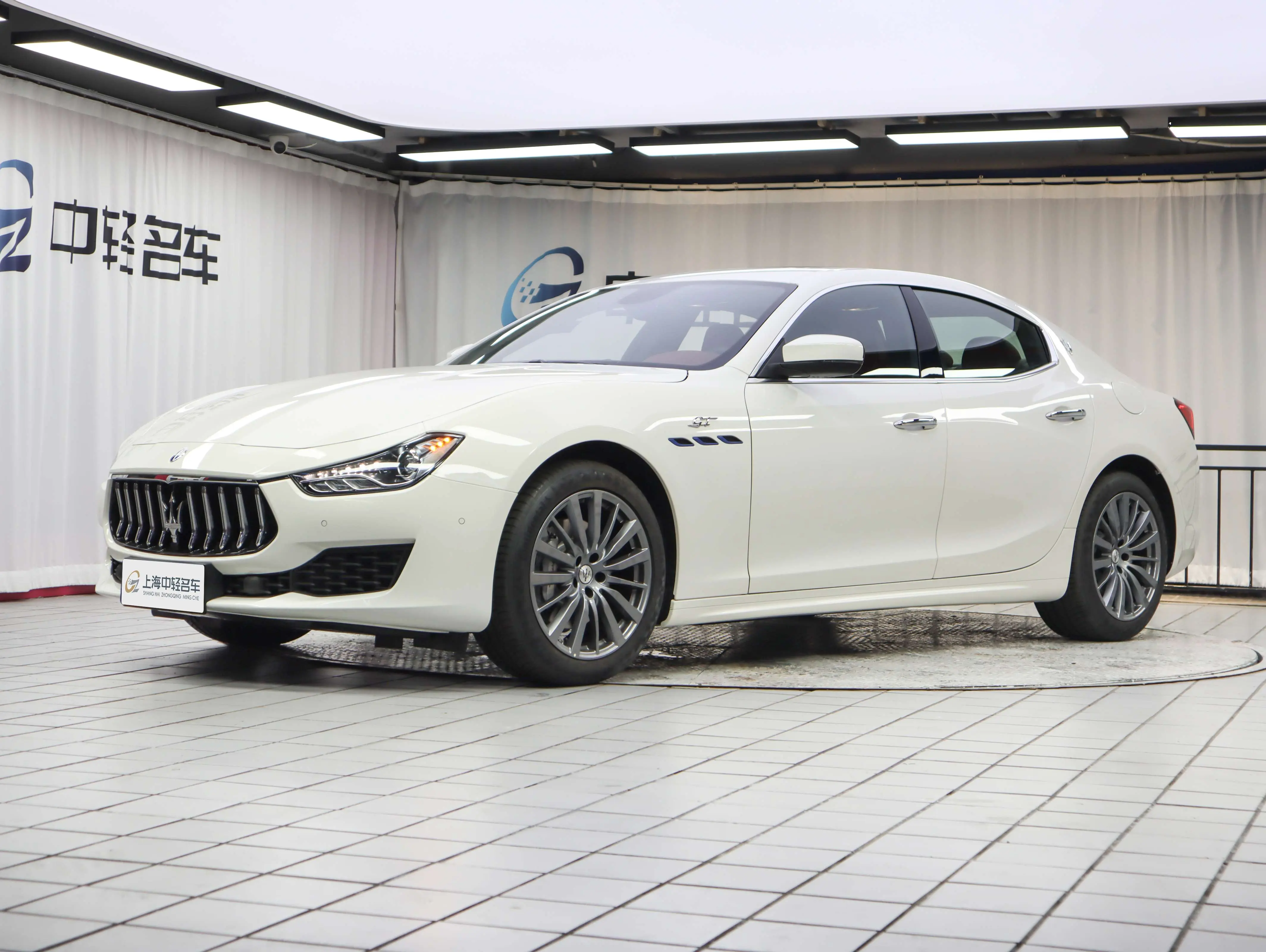 Maserati Ghibli  из Китая