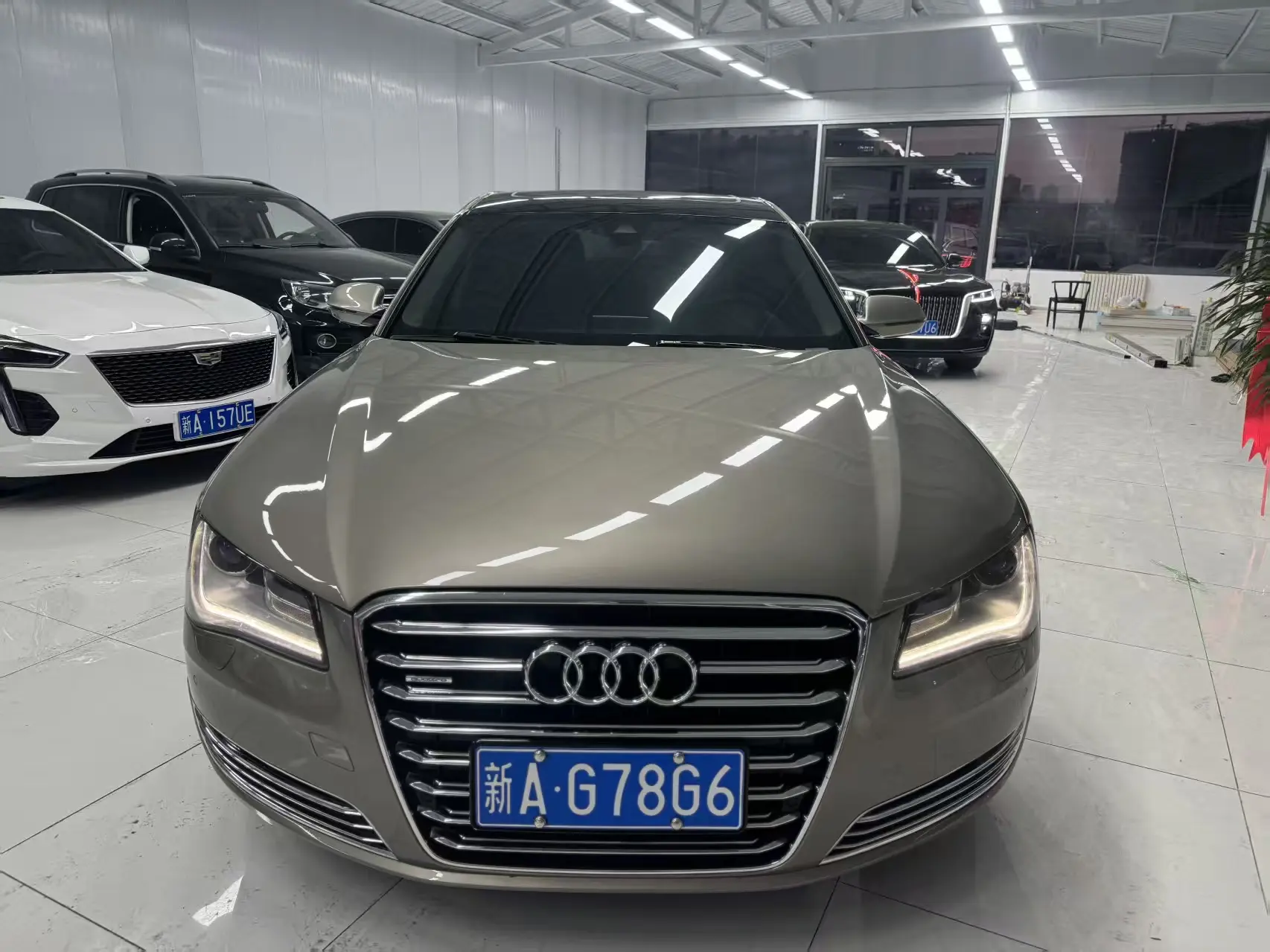 Audi A8  из Китая