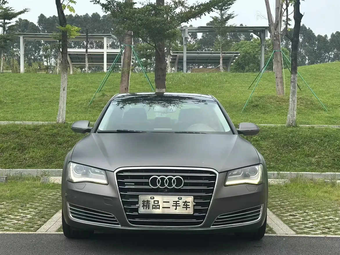 Audi A8  из Китая