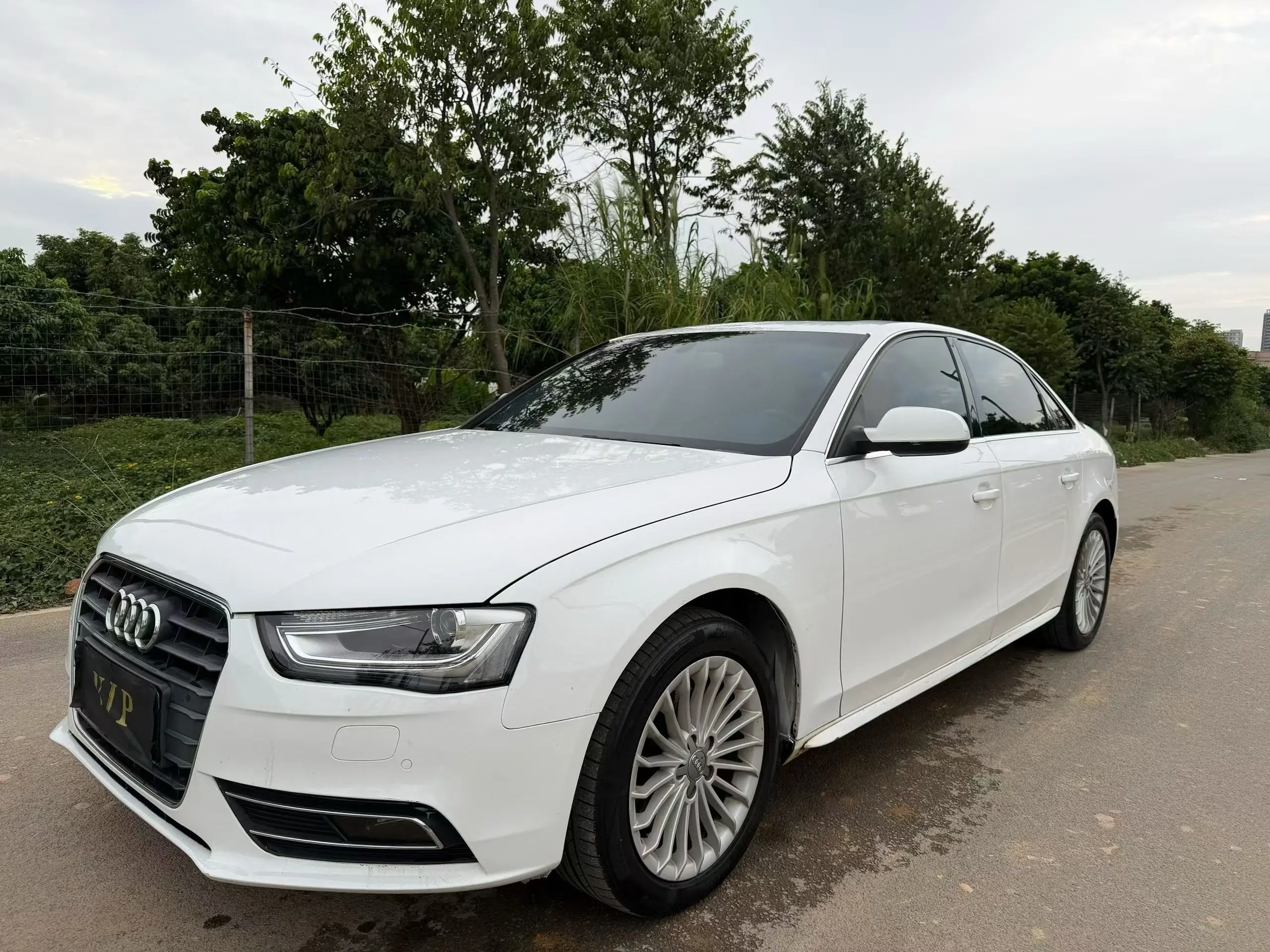 Audi A4L  из Китая