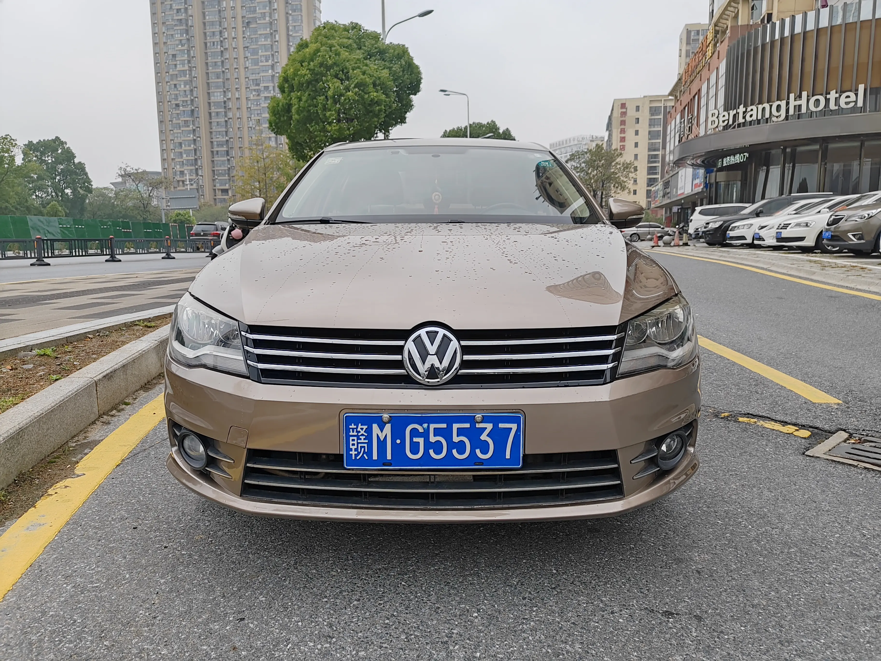 Volkswagen Bora  из Китая