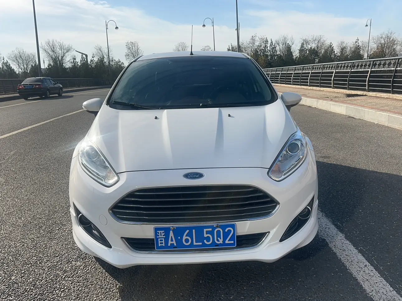 Ford Carnival  из Китая