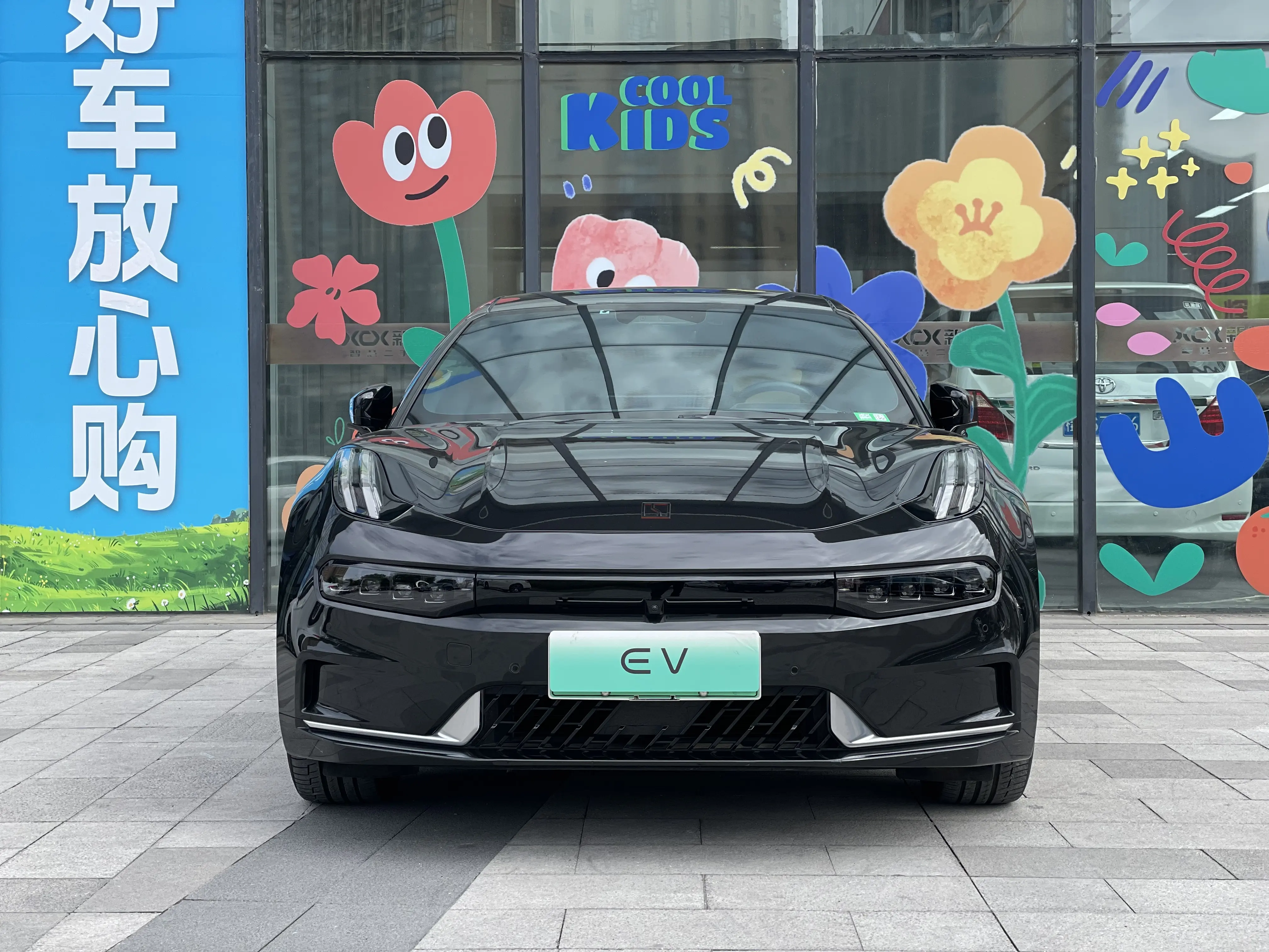 ZEEKR 001  из Китая