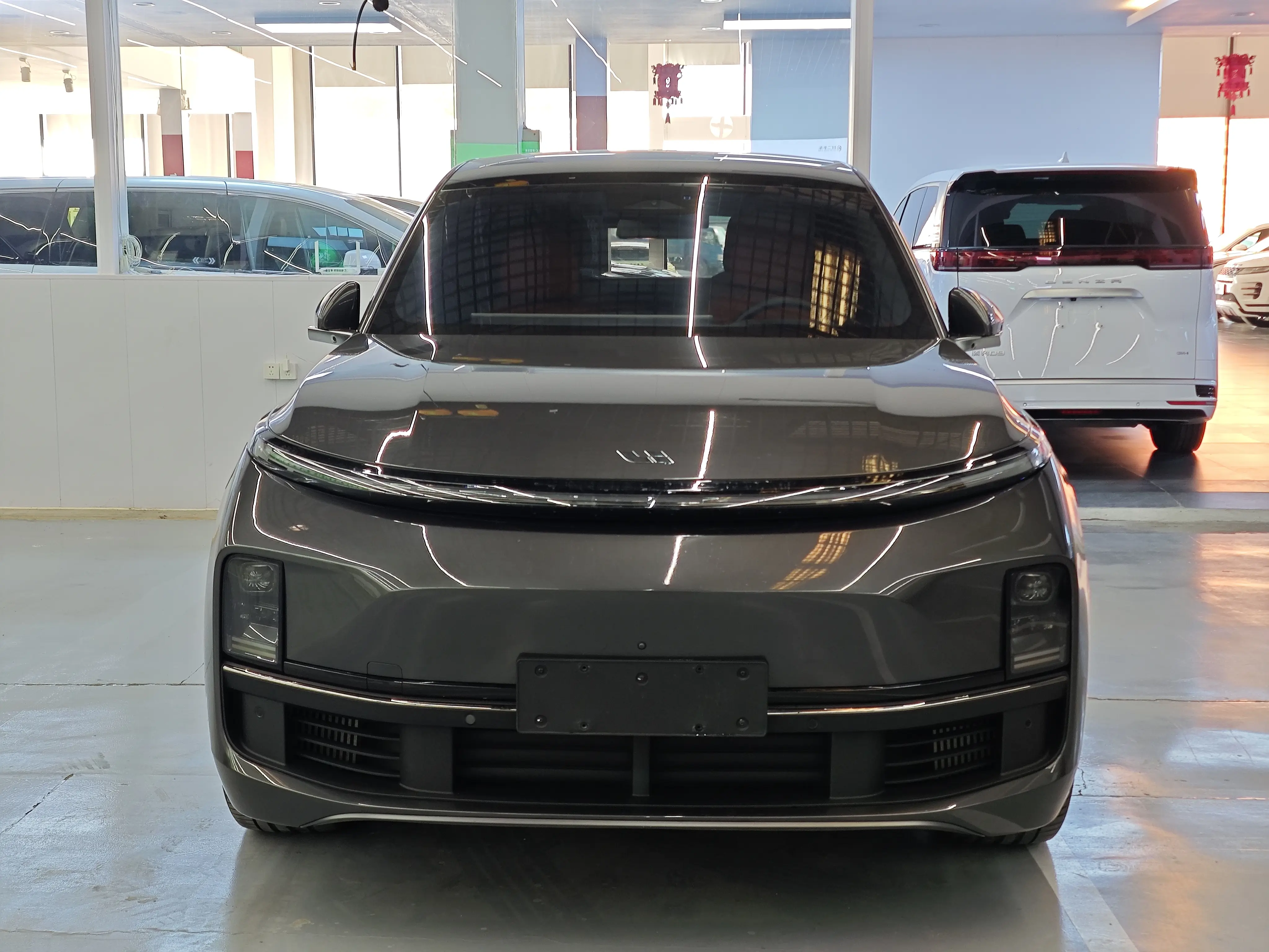 Li L9 (Ideal L9)  из Китая