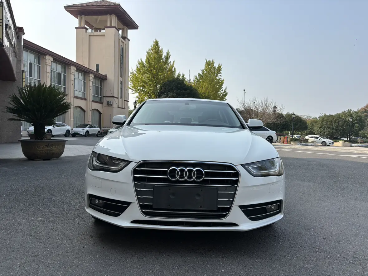 Audi A4L  из Китая