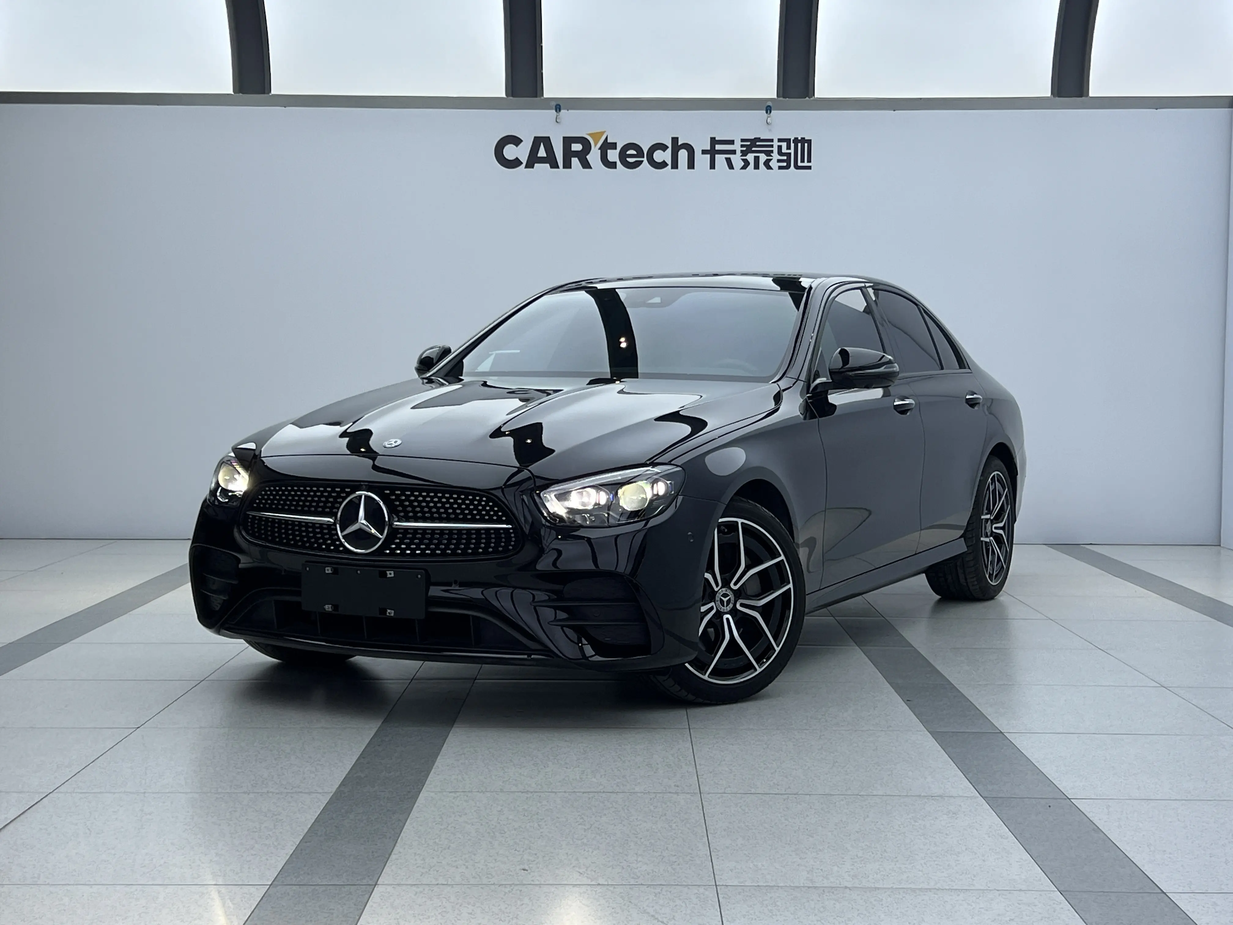 Mercedes-Benz E-Class (imported)  из Китая