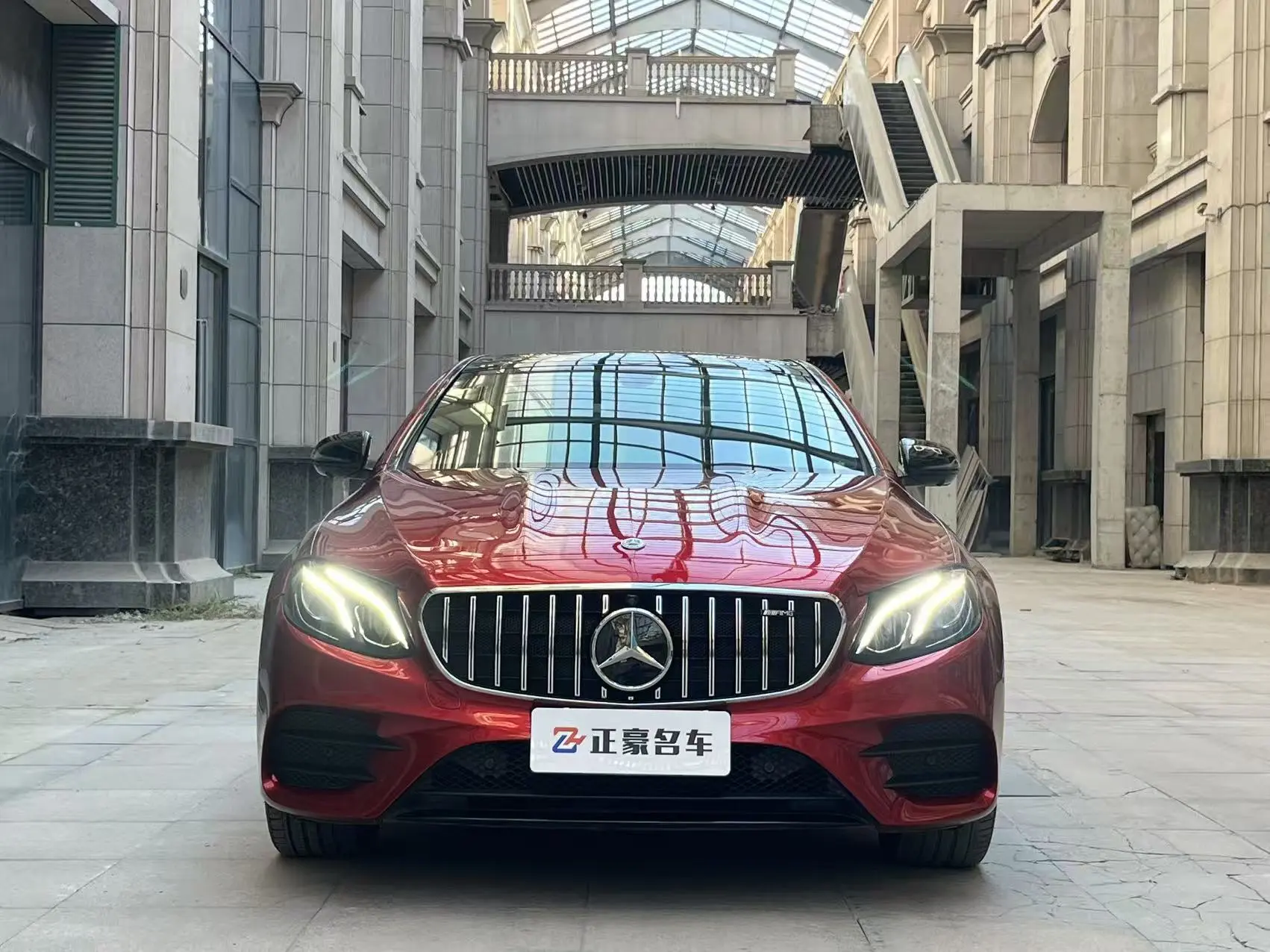 Mercedes-Benz E-Class (imported)  из Китая