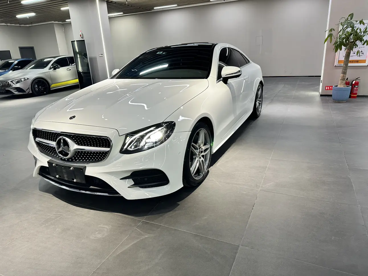 Mercedes-Benz E-Class (imported)  из Китая