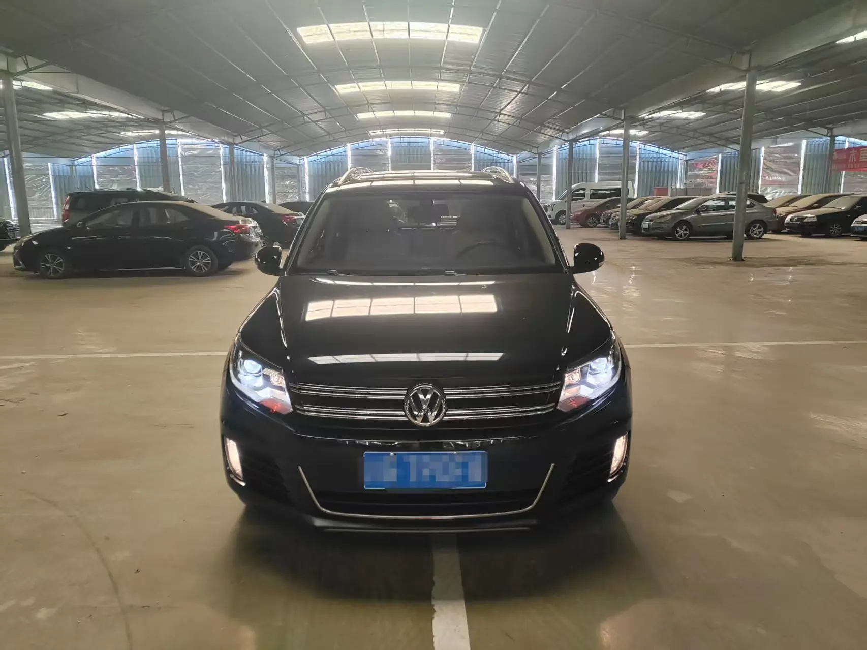 Volkswagen Tiguan  из Китая