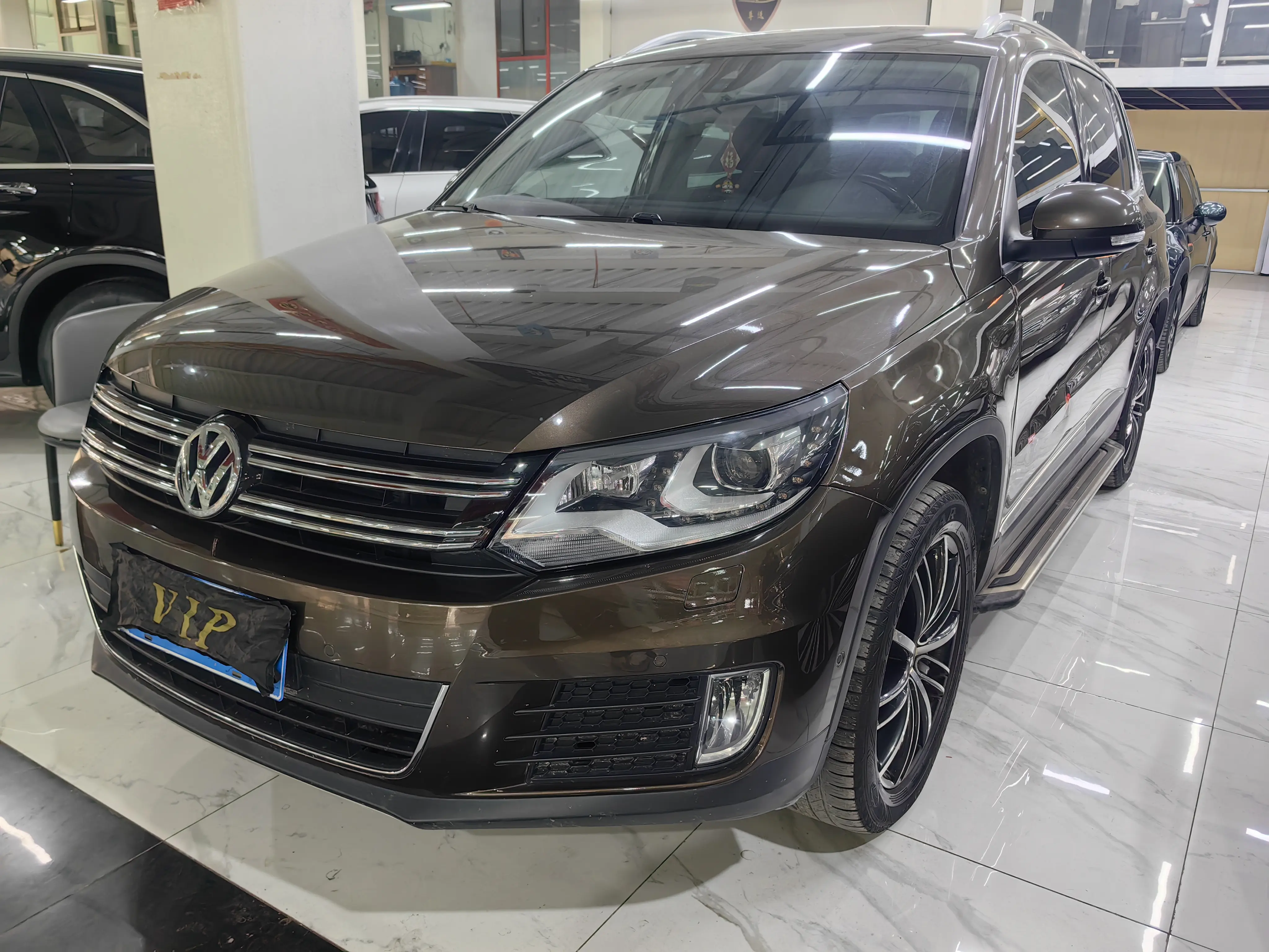 Volkswagen Tiguan  из Китая