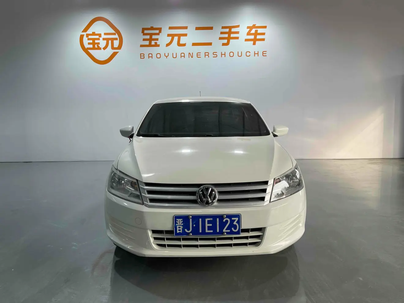 Volkswagen Santana  из Китая