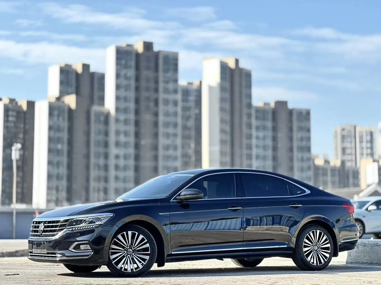 Volkswagen Passat  из Китая