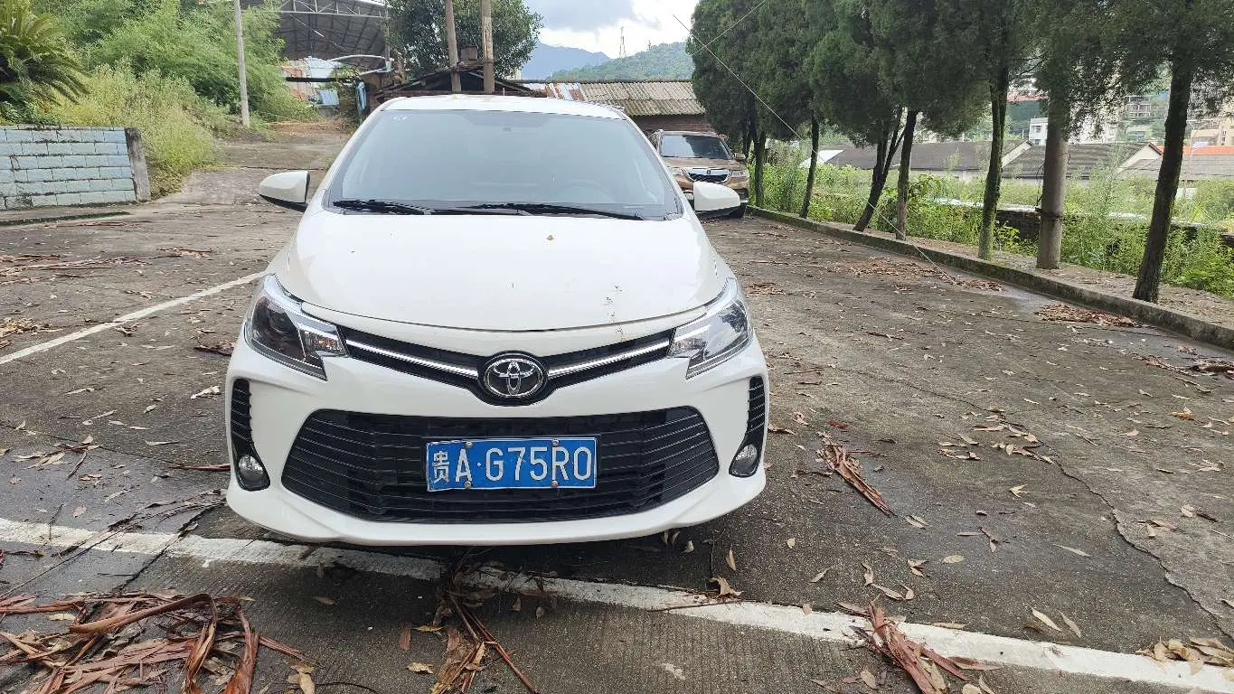 Toyota Vios  из Китая