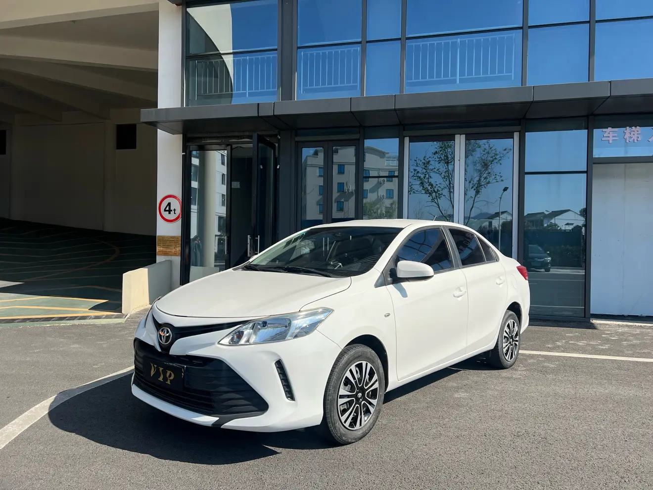 Toyota Vios  из Китая