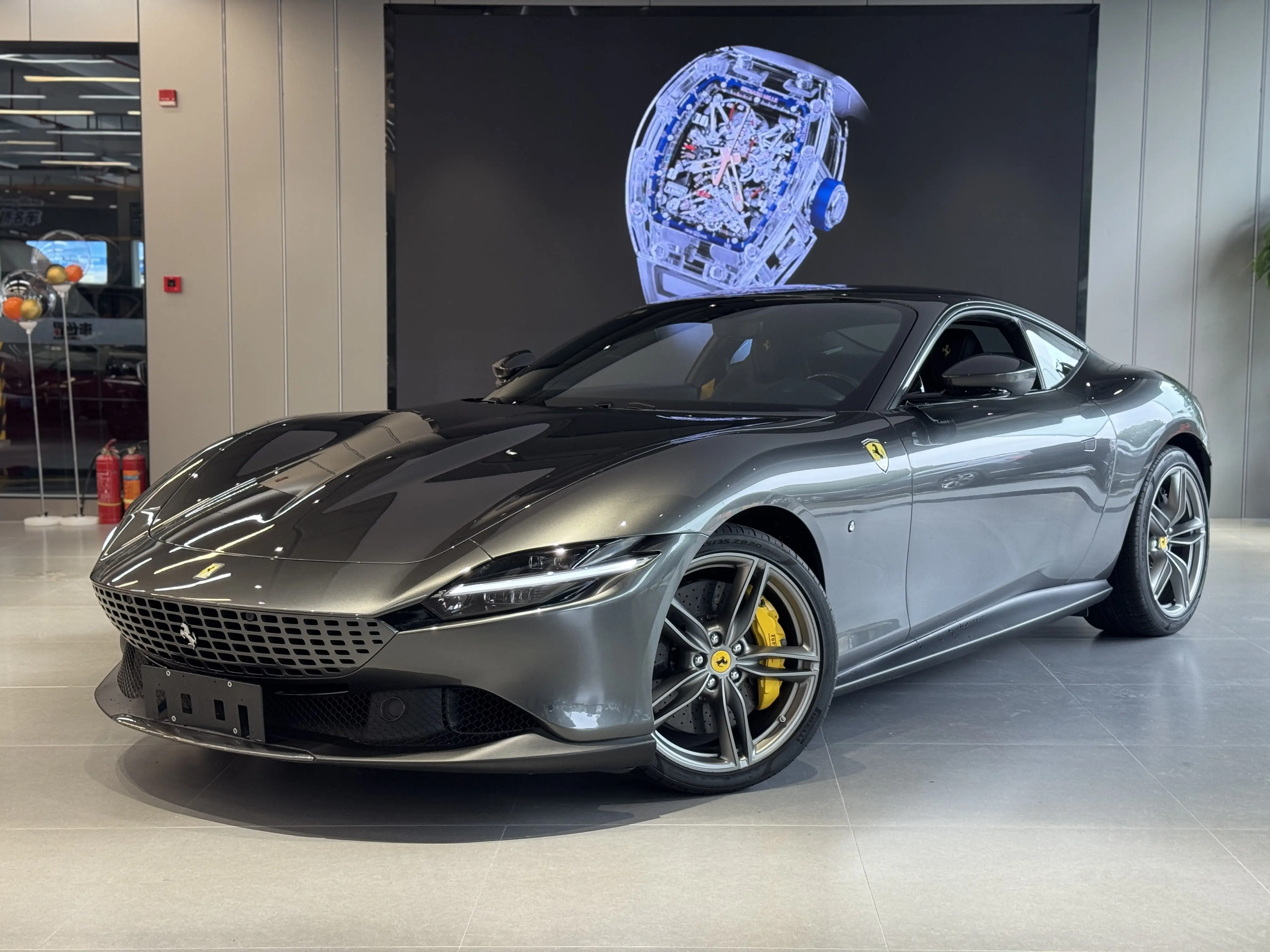 Ferrari Roma  из Китая