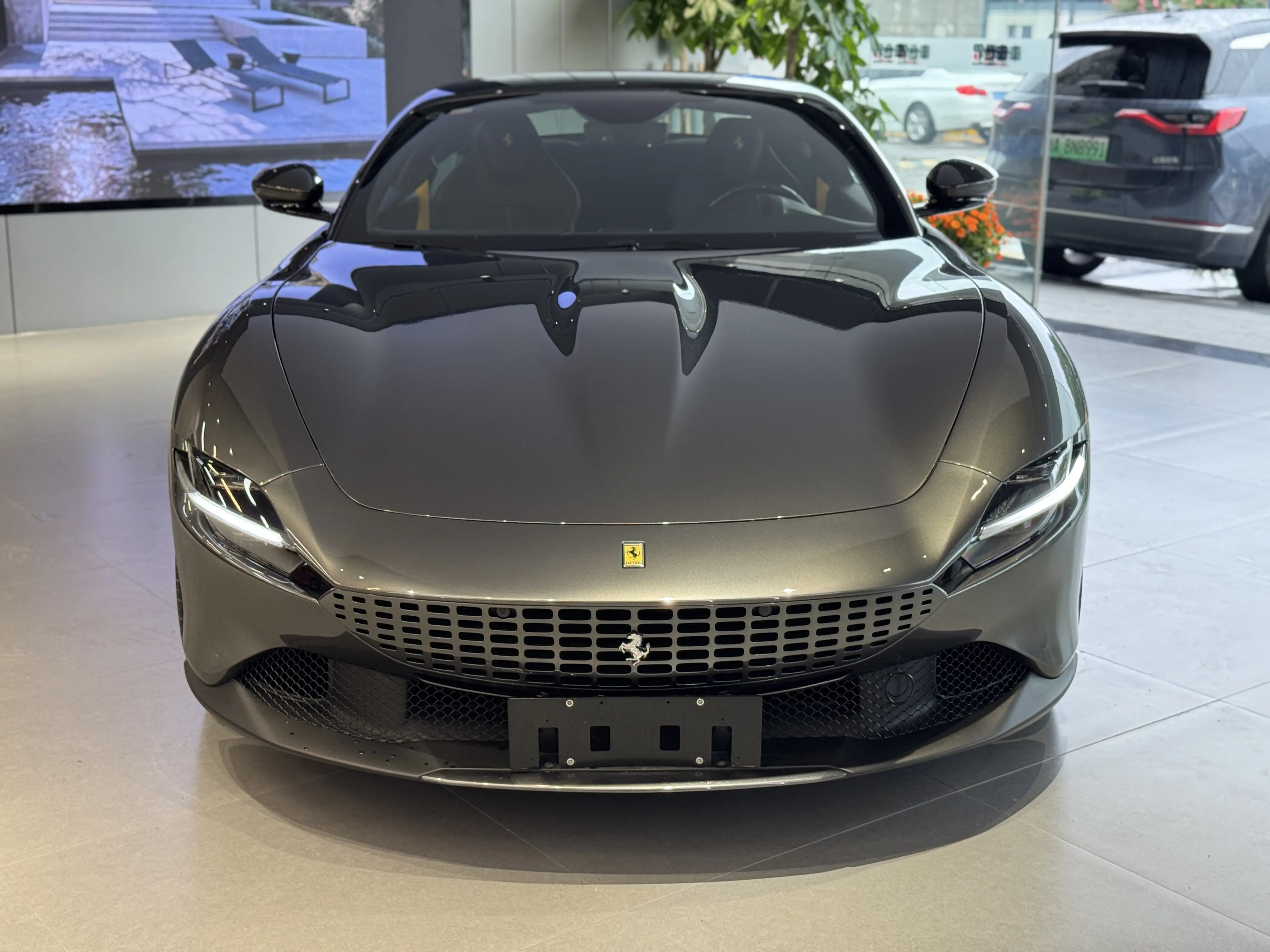 Ferrari Roma  из Китая