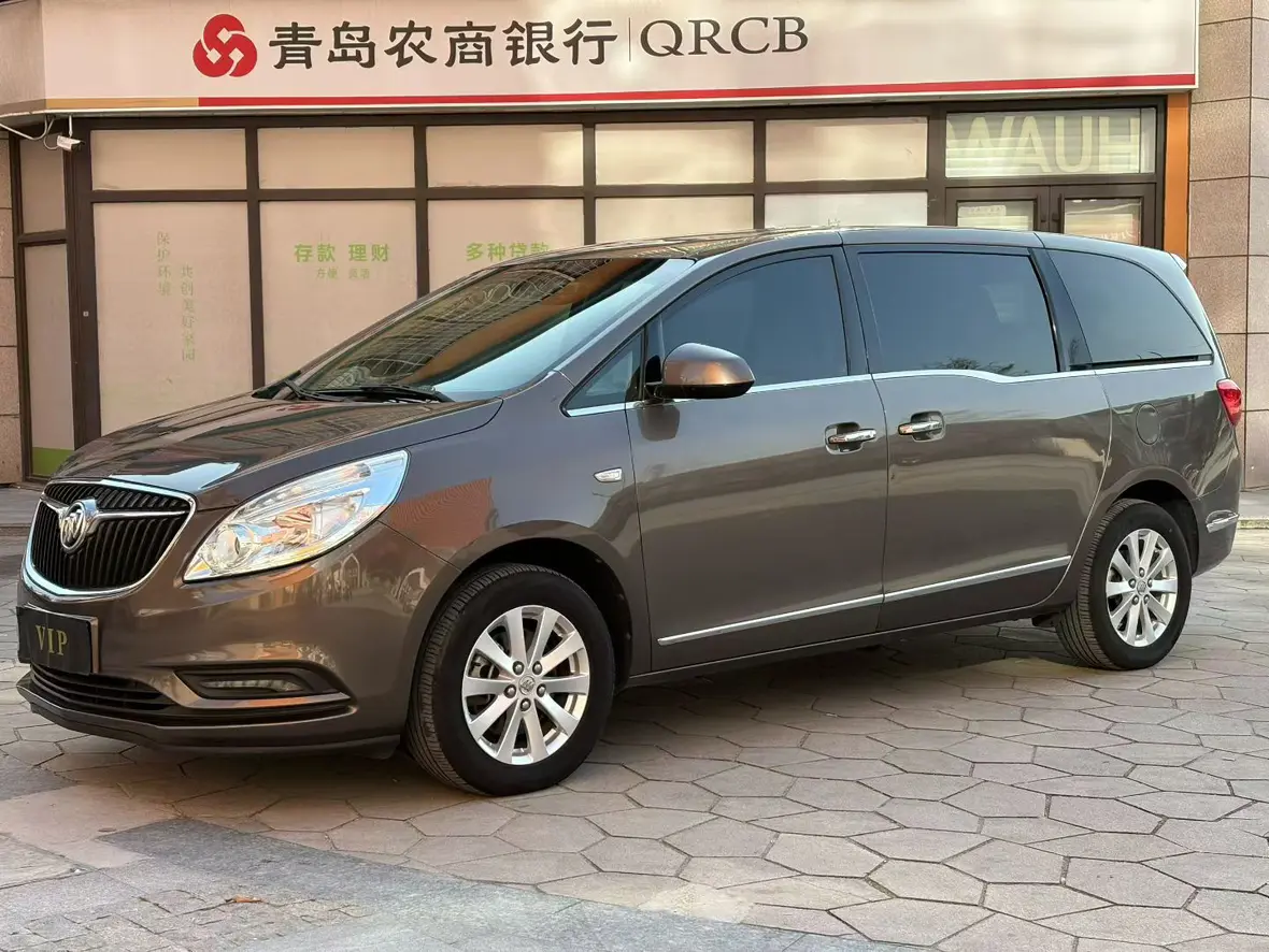 Buick GL8  из Китая