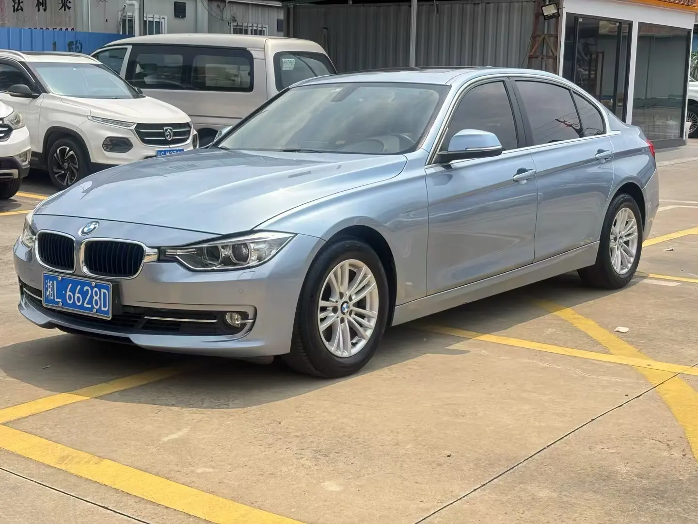 BMW 3 Series  из Китая