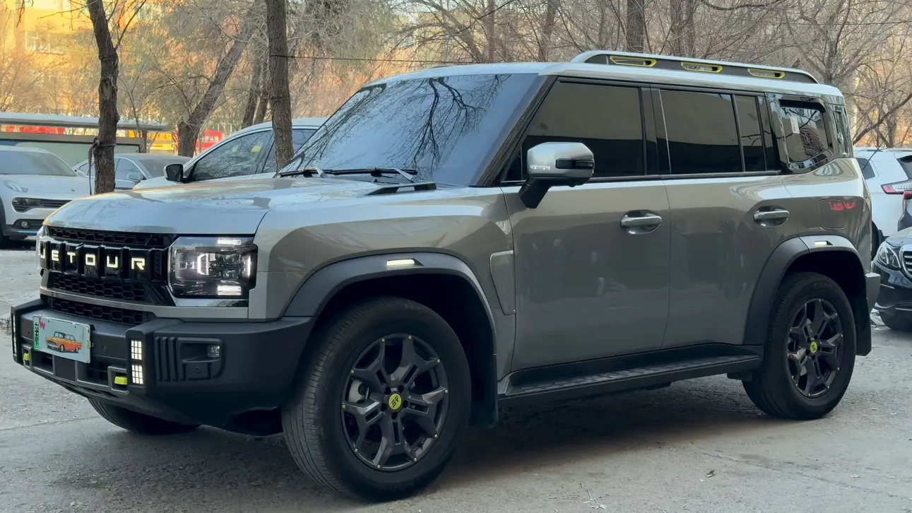 Jietu Shanhai Jetour Traveler C-DM  из Китая