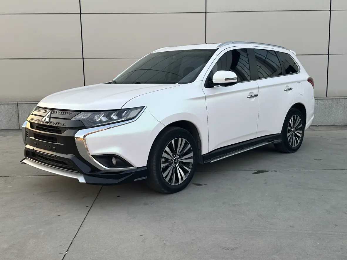 Mitsubishi Outlander  из Китая