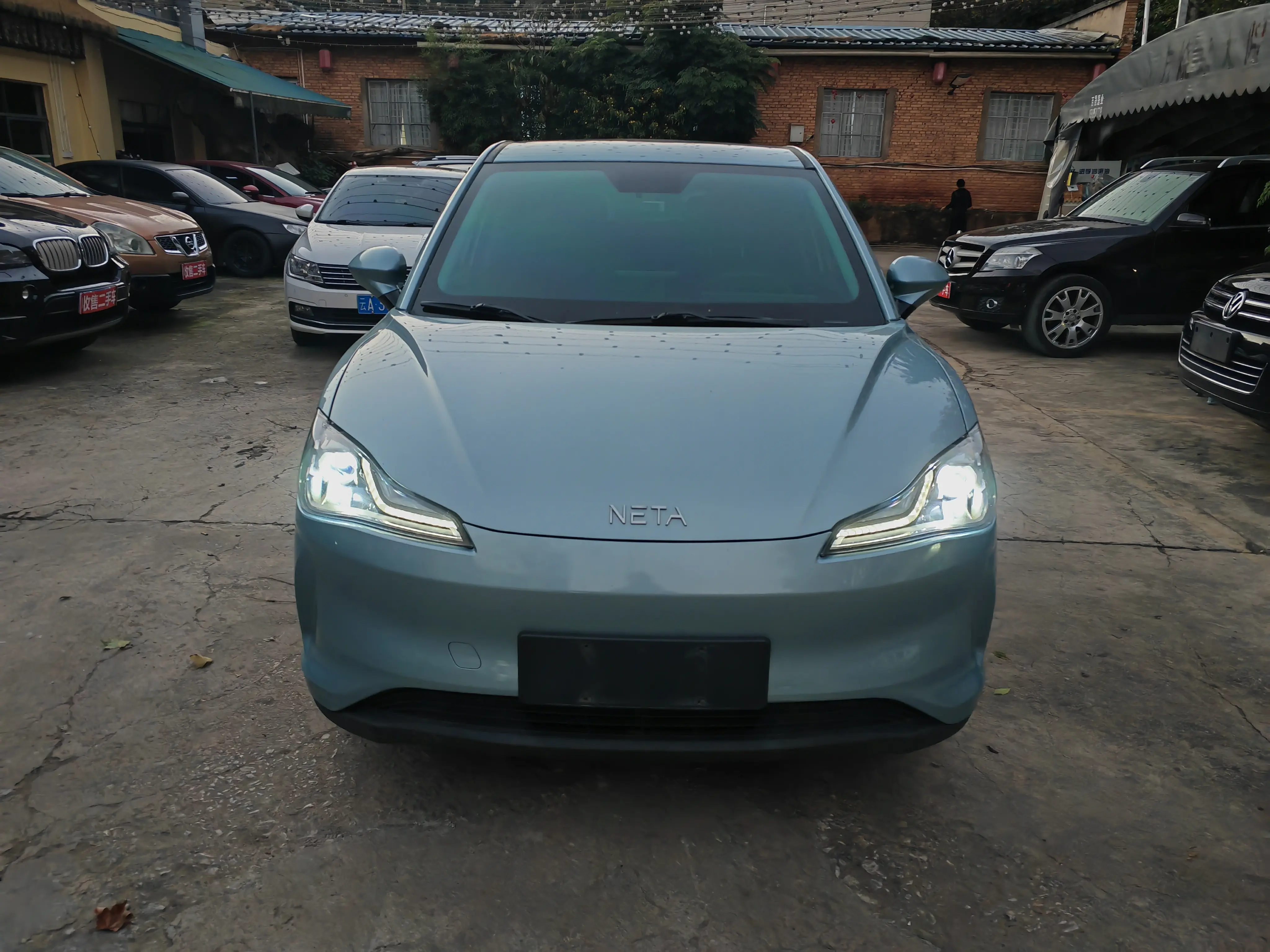 NETA Nezha V  из Китая