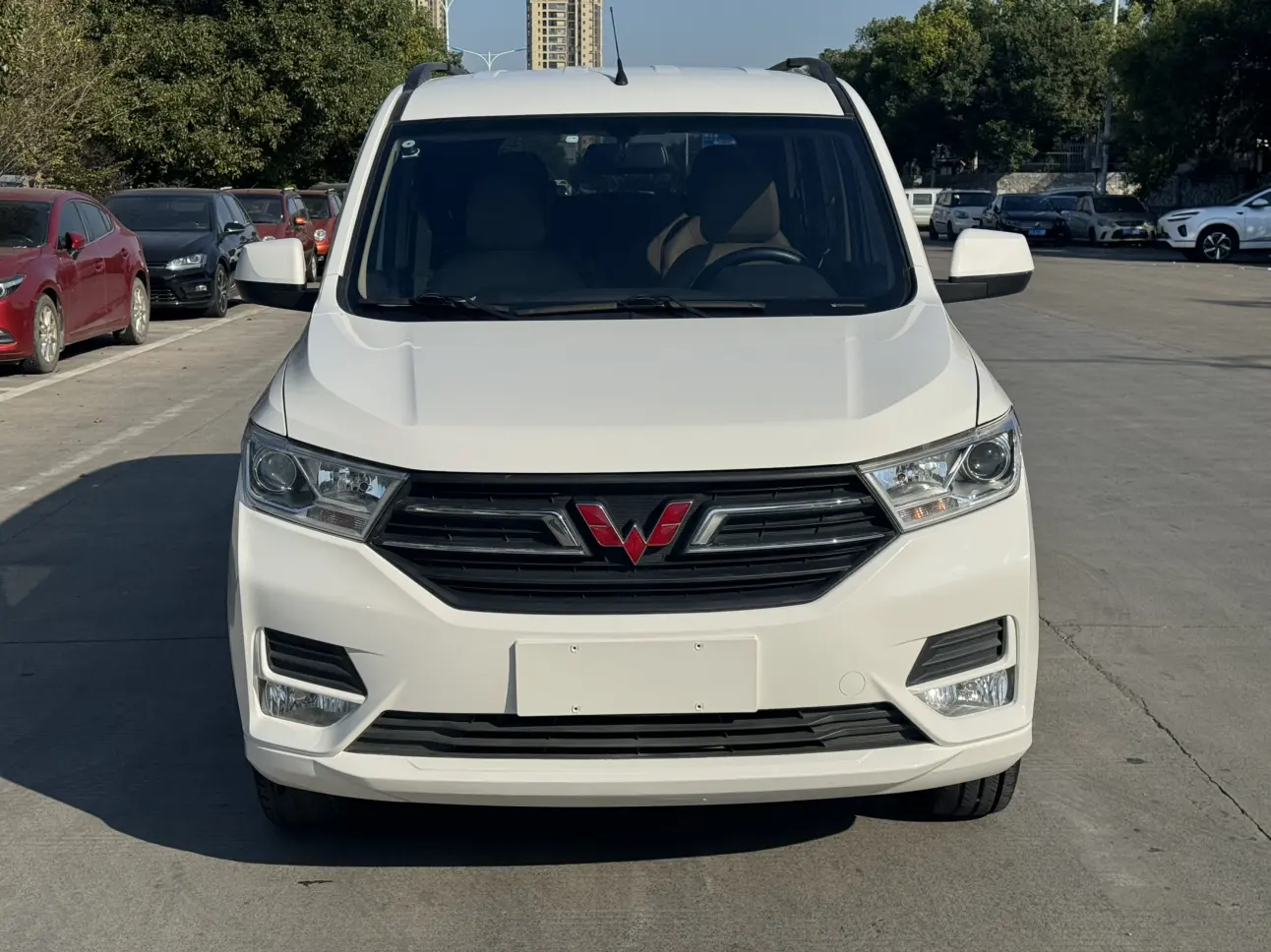 Wuling Hongguang  из Китая