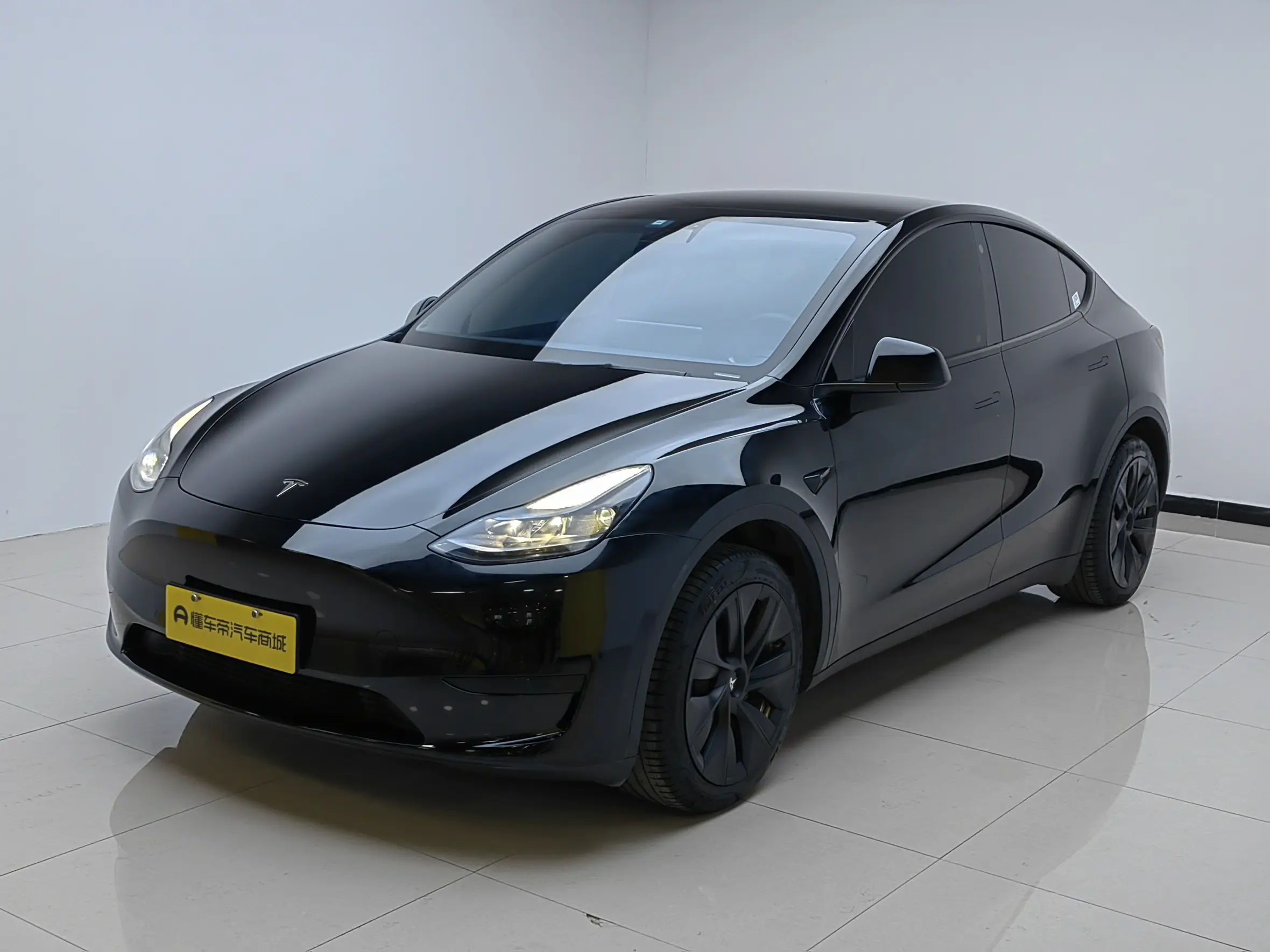 Tesla Model Y  из Китая