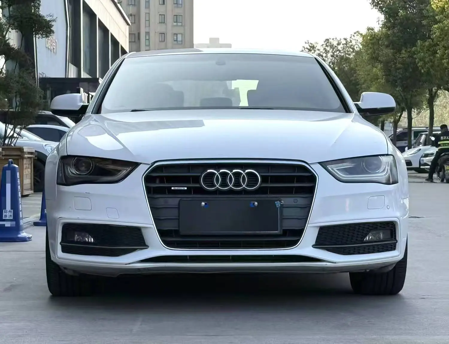 Audi A4L  из Китая