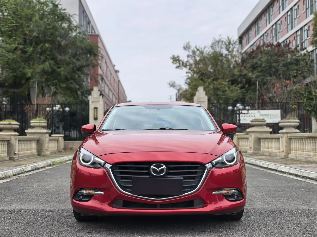 Mazda Axela (Mazda3)  из Китая