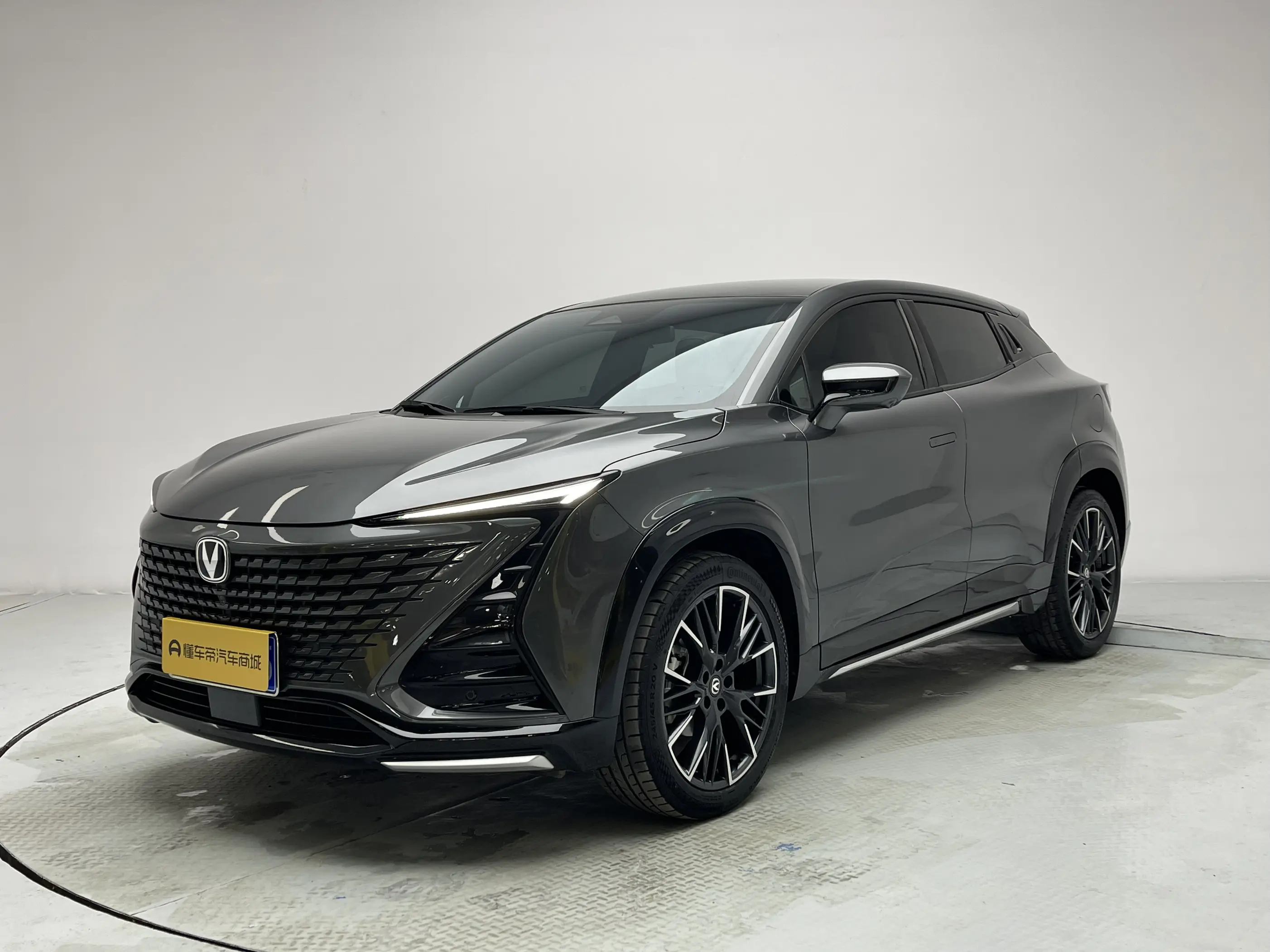 Changan UNI-T  из Китая