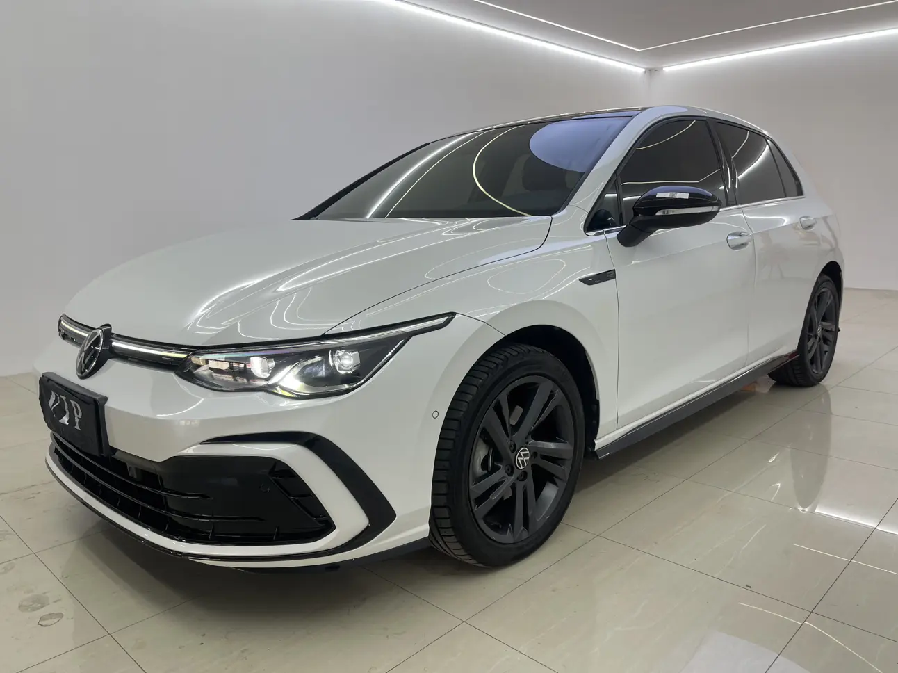 Volkswagen Golf  из Китая