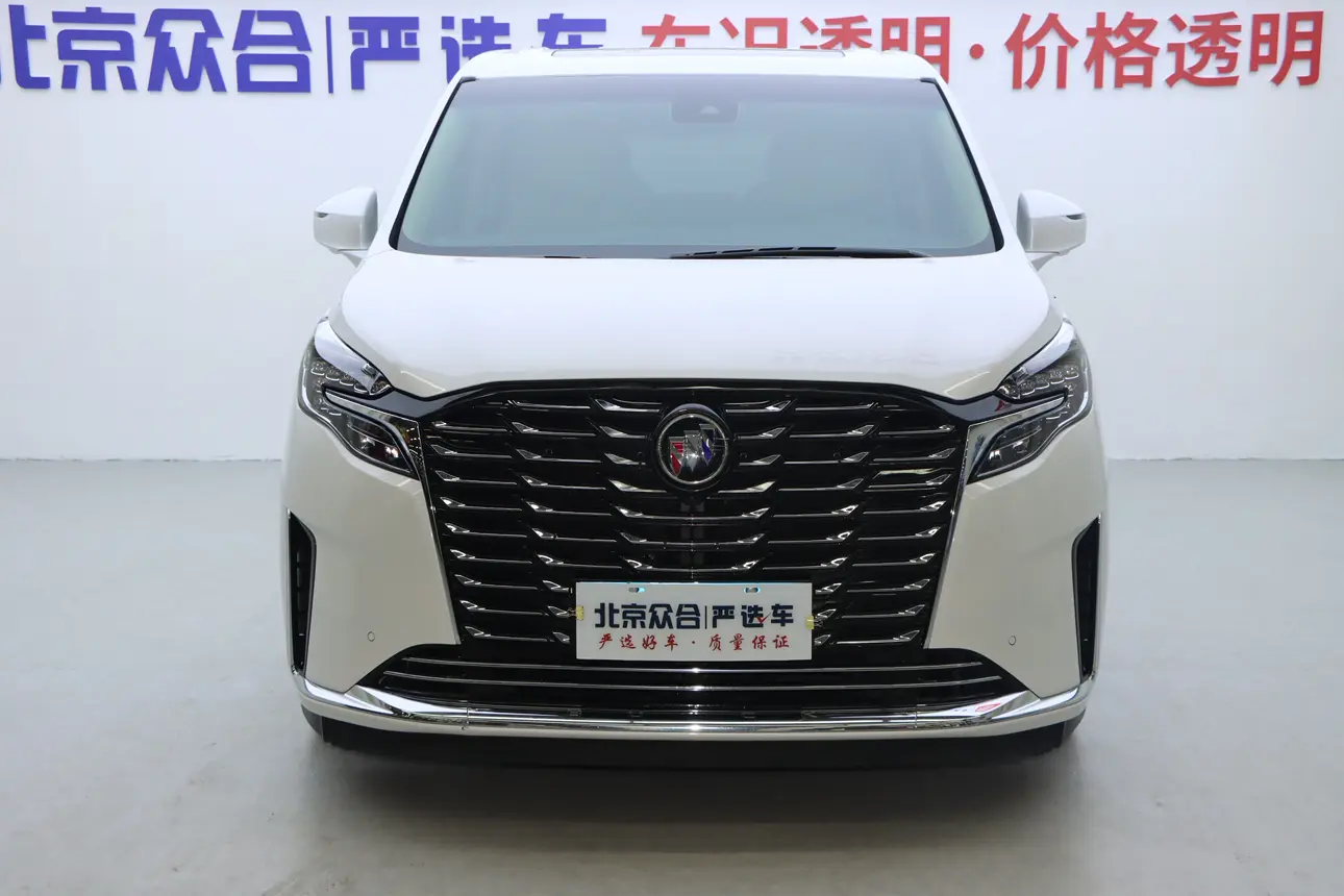 Buick GL8  из Китая