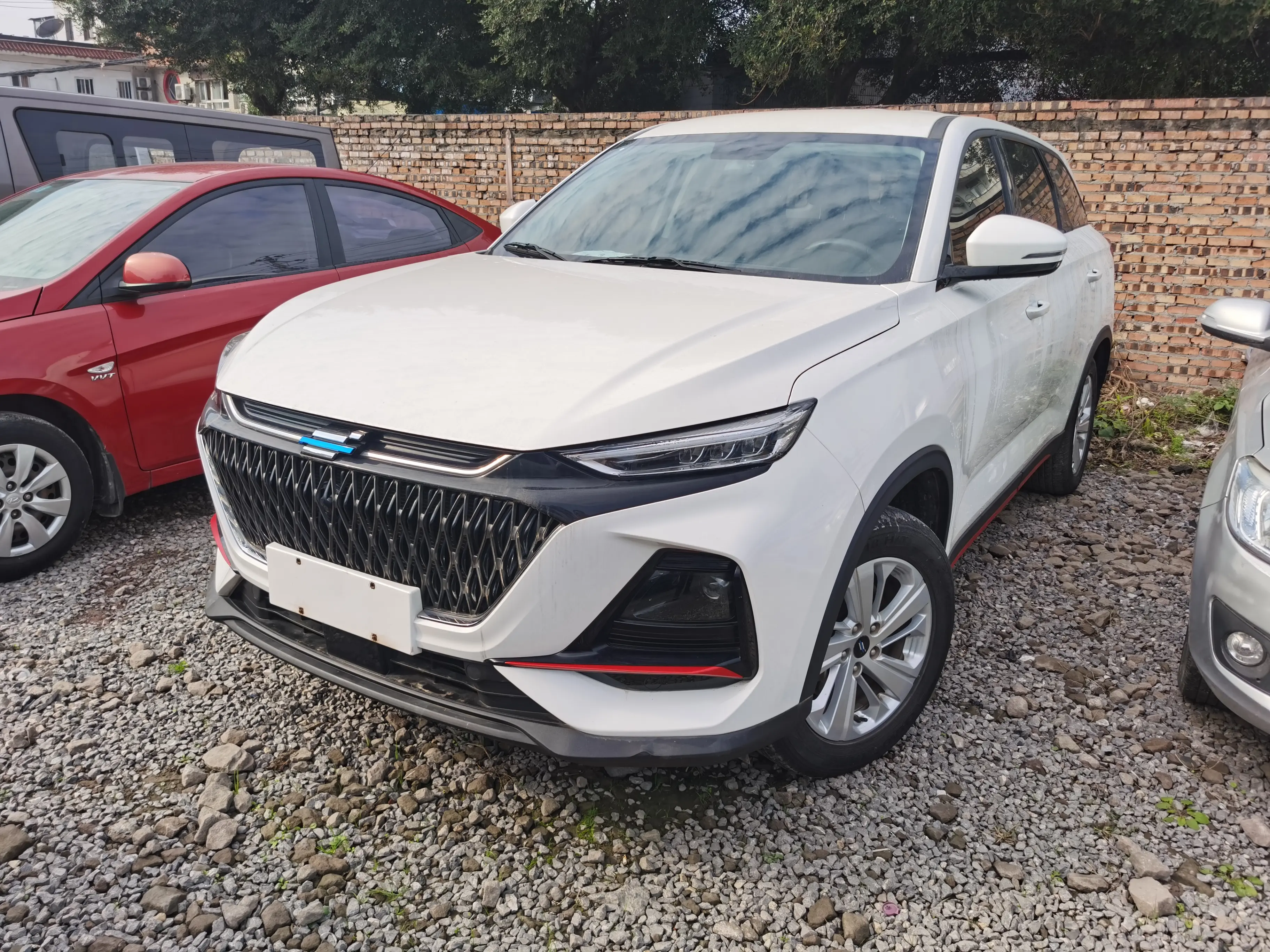 Oshan Changan Auchan X7 PLUS  из Китая