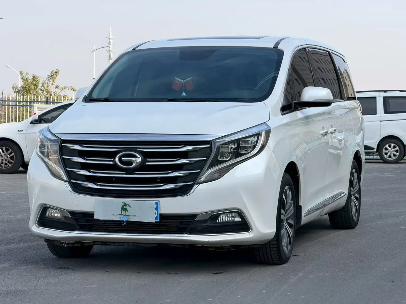 GAC Trumpchi M8  из Китая